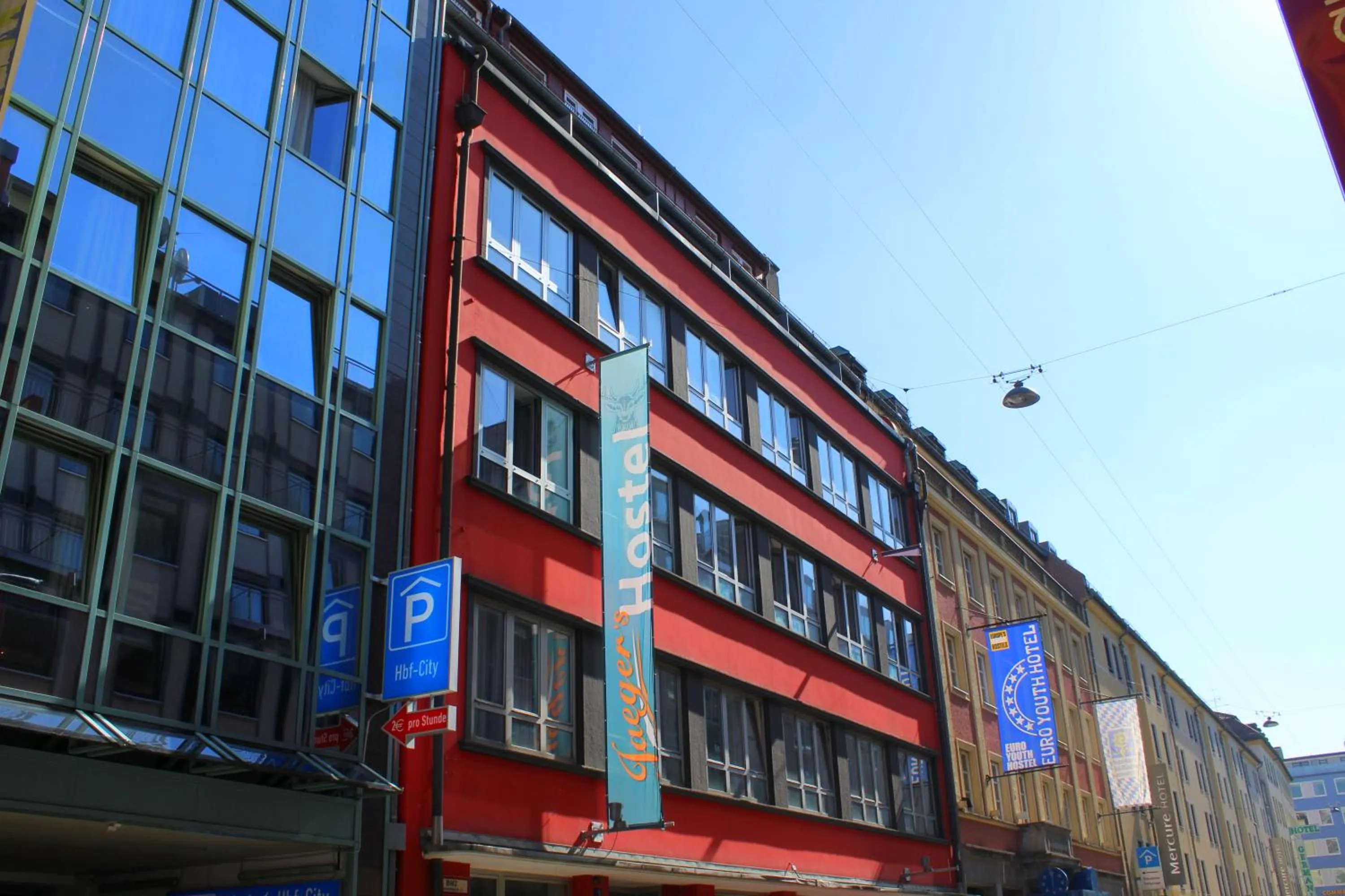 Property building in Jaeger´s Munich (Hotel/Hostel)