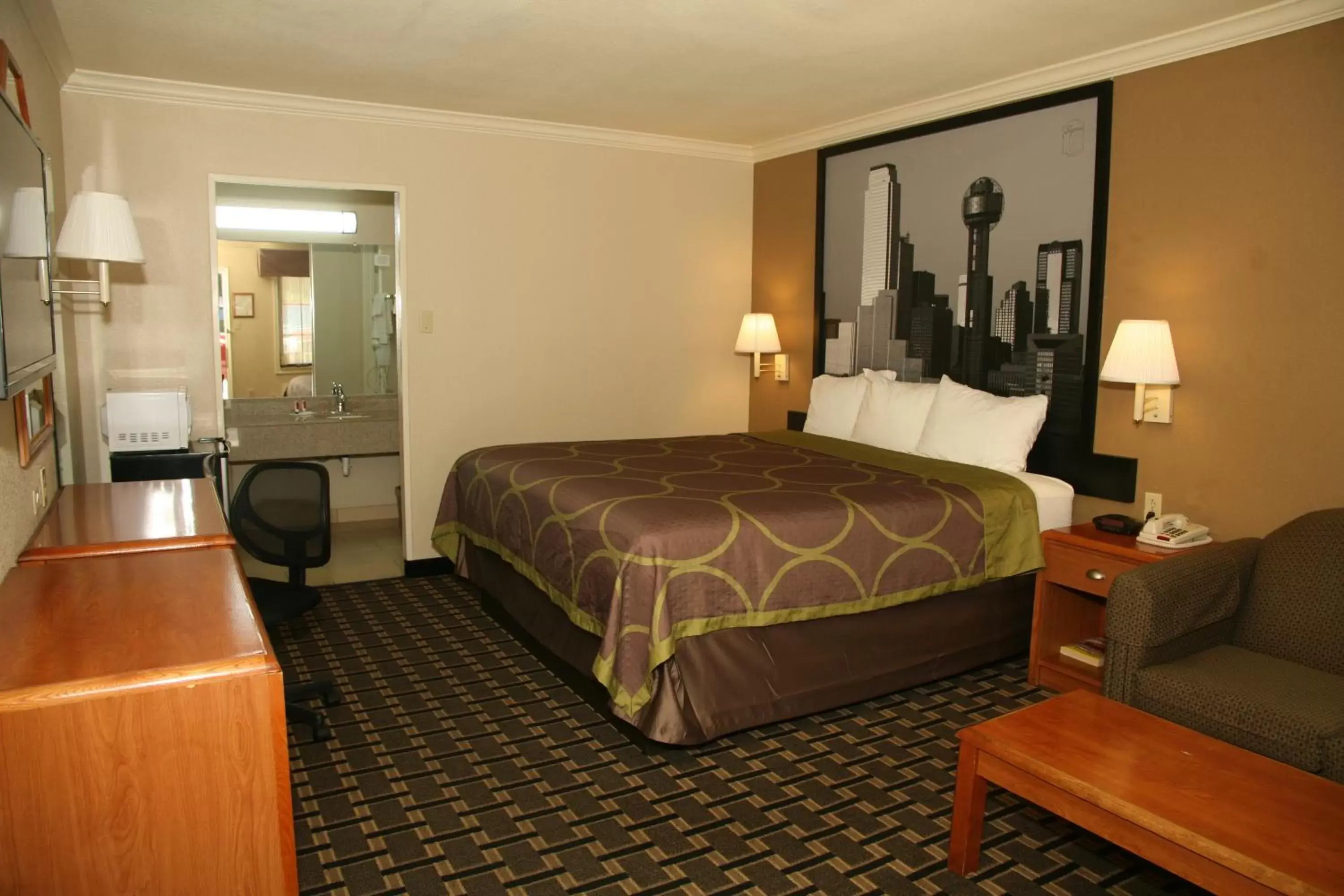 King Room - Smoking in Super 8 by Wyndham Tyler TX King Room - Smoking in Super 8 by Wyndham Tyler TX