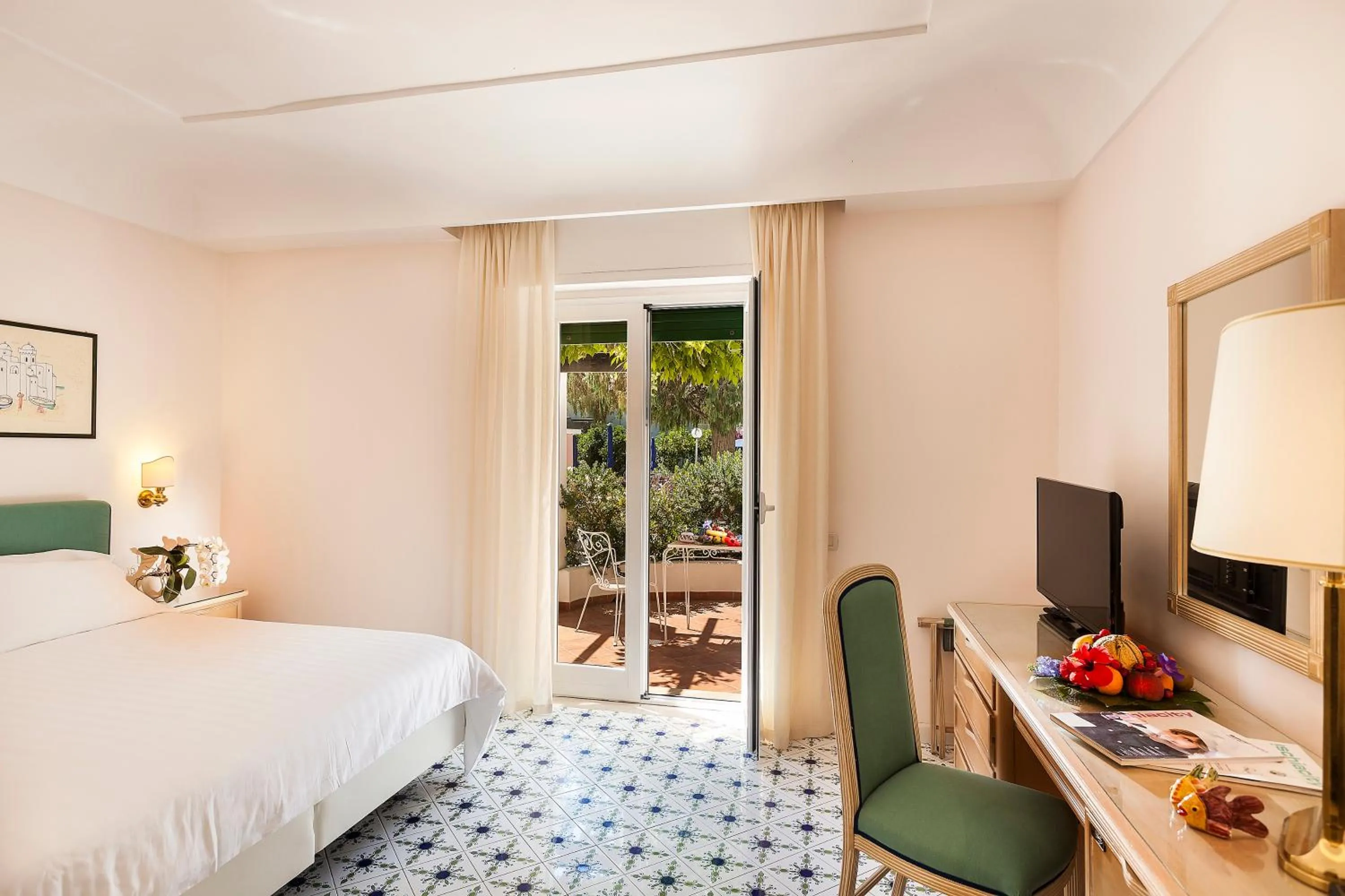 Bed in Hotel Continental Ischia