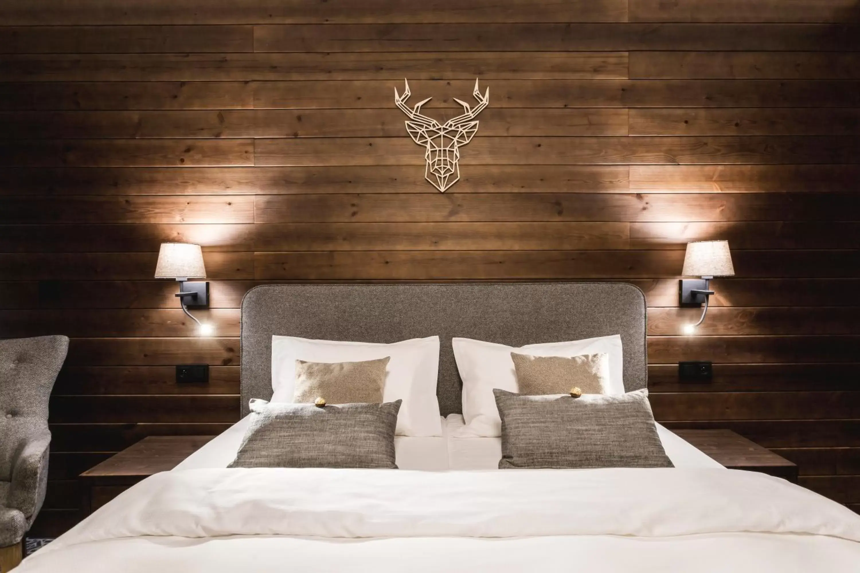 Deluxe Suite - single occupancy in ARIETES MARMONT Resort Deluxe Suite - single occupancy in ARIETES MARMONT Resort