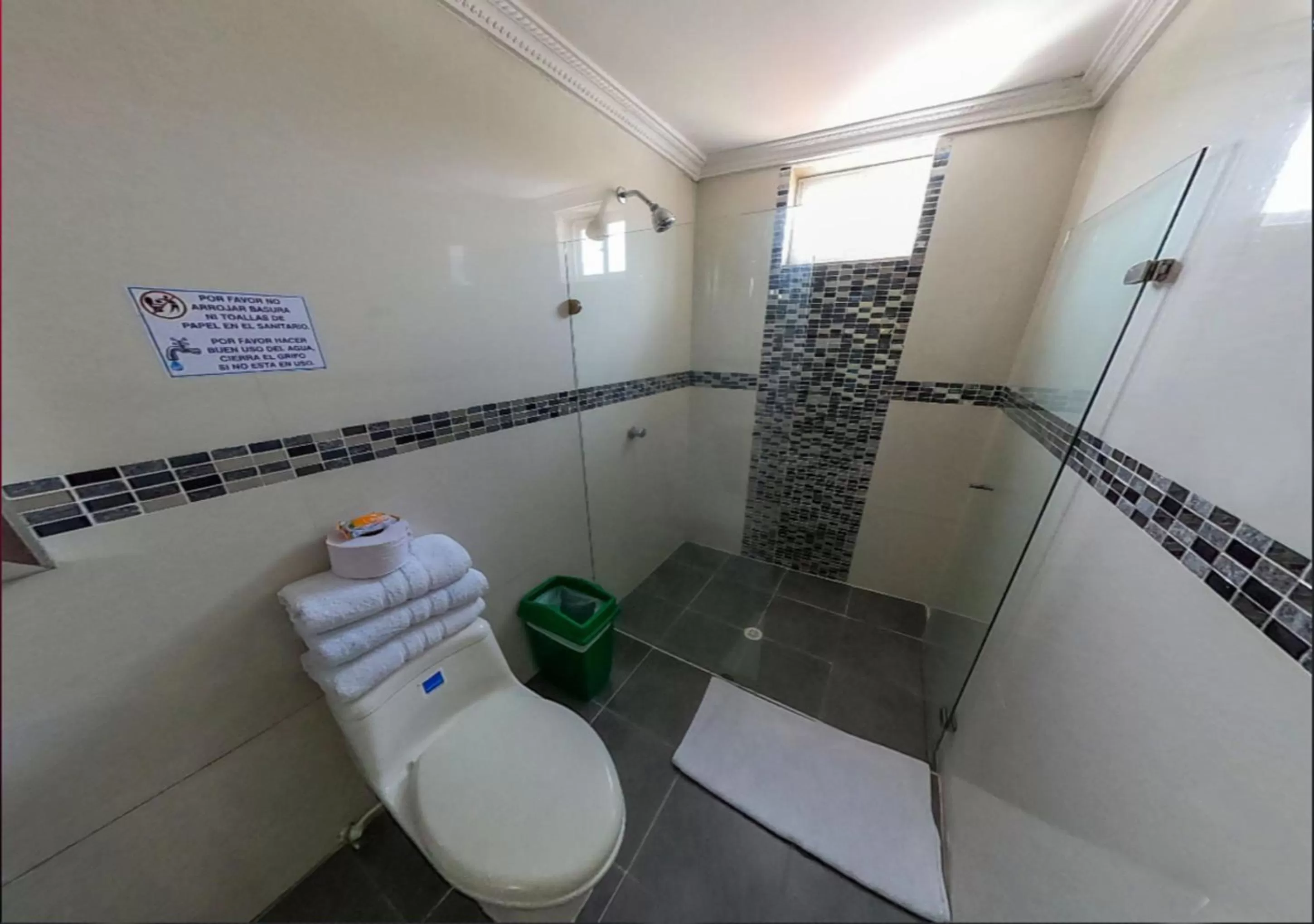 Bathroom in Apartamentos Isla Tropical