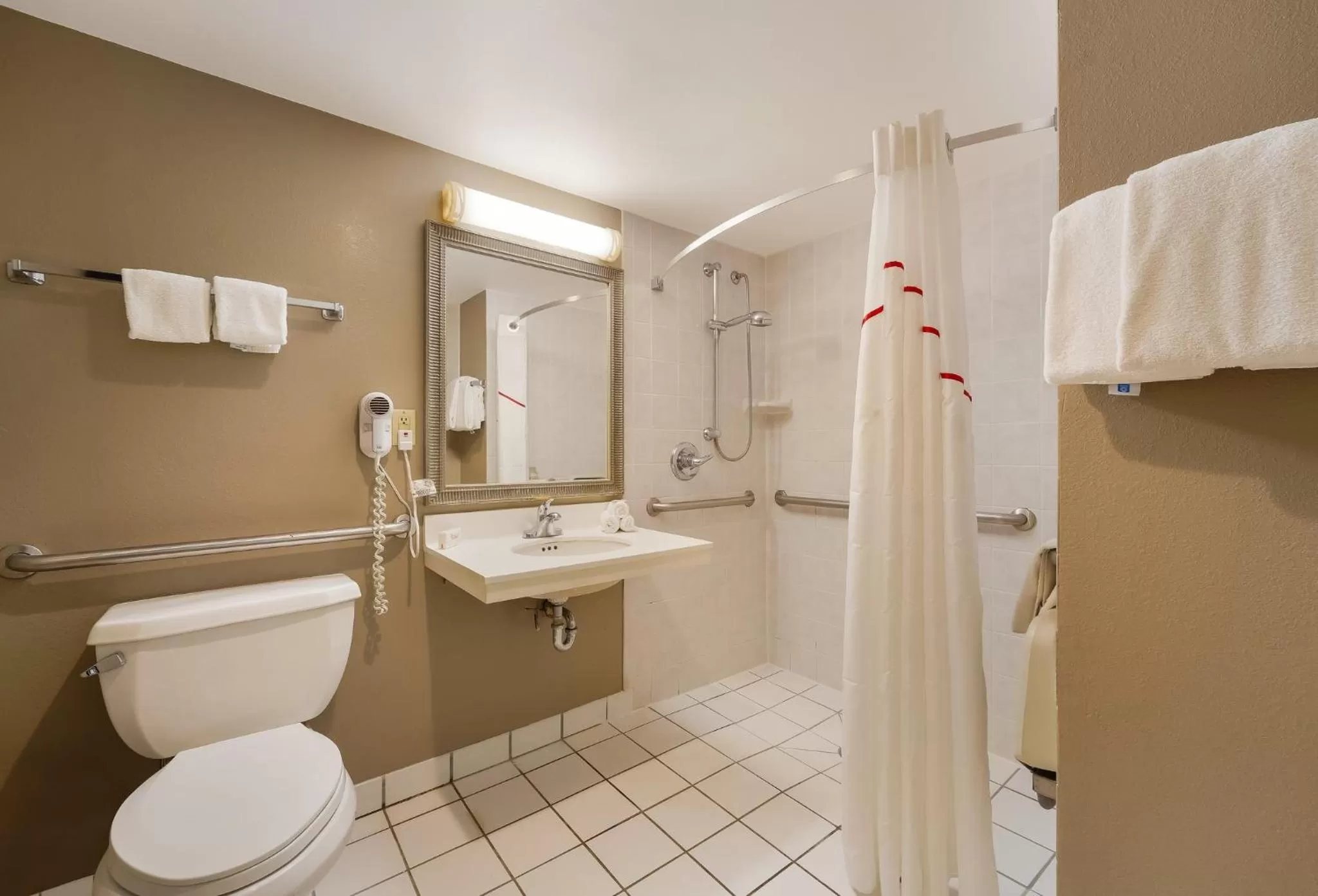 Bathroom in Red Roof Inn Painted Post