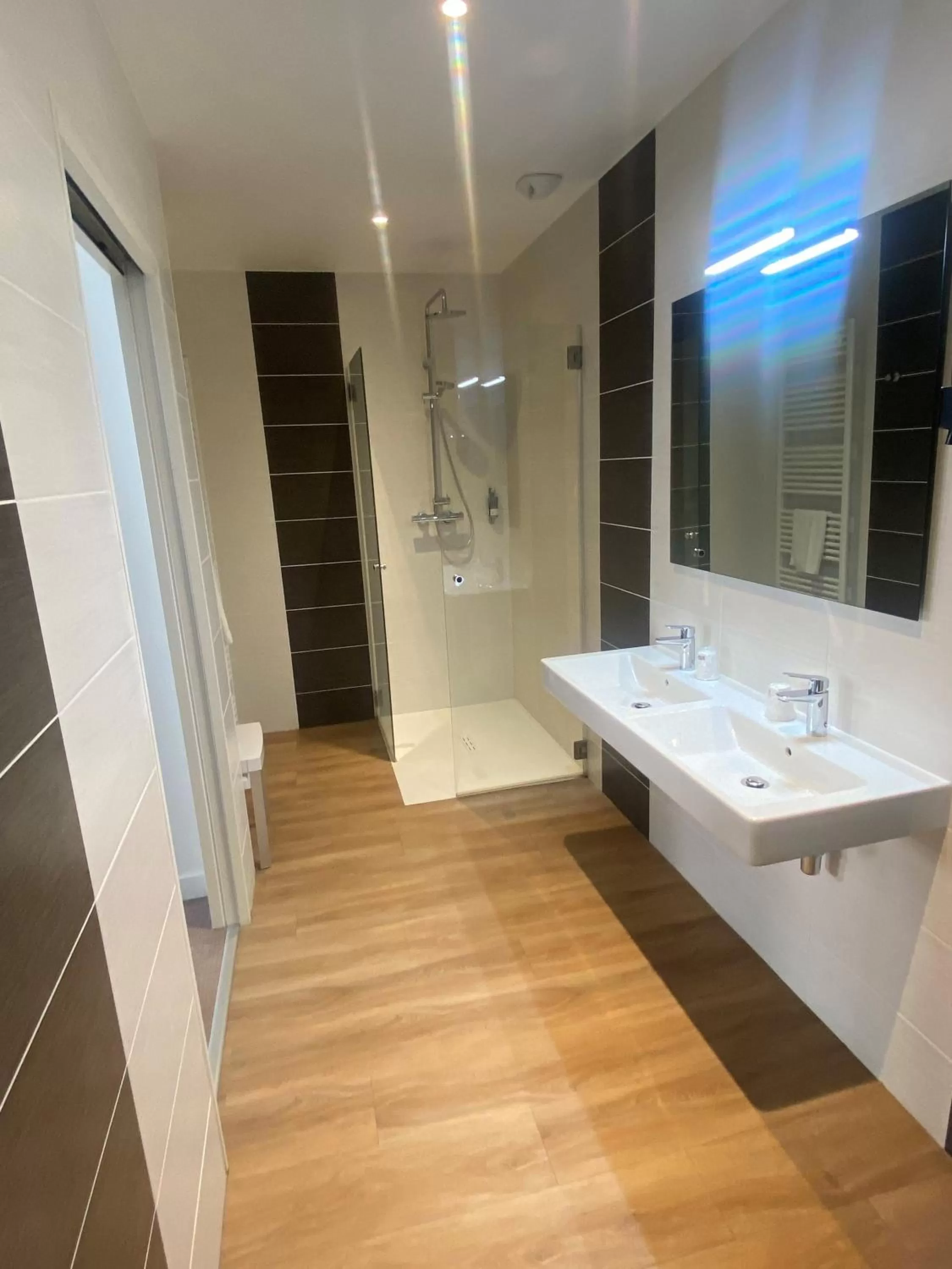 Shower in Hôtel Villa Des 2 Caps