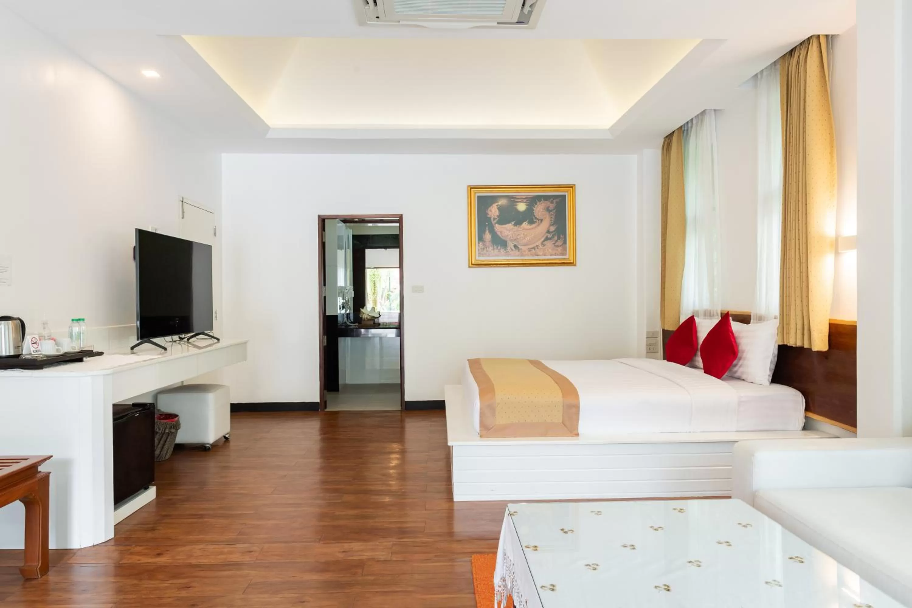 TV and multimedia in Green View Village Resort