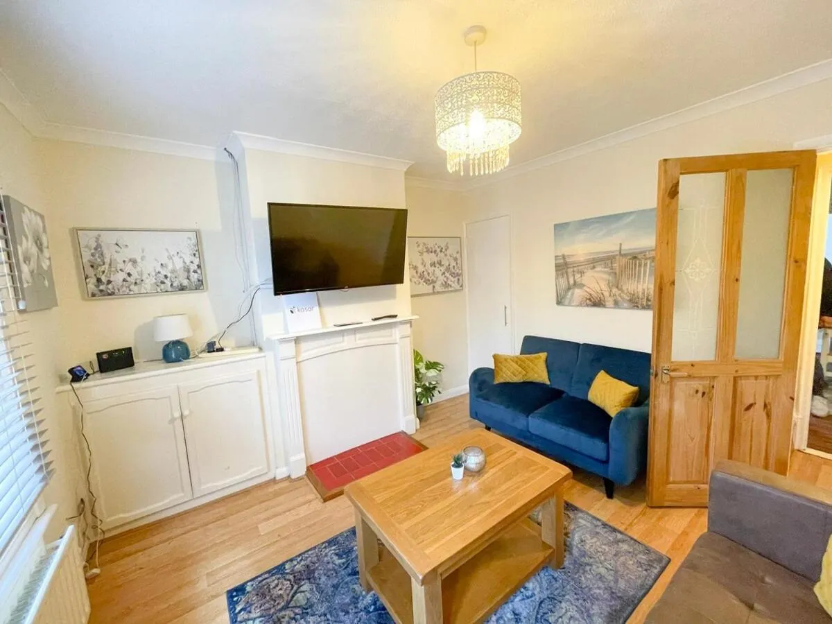 Seating Area in Borden Terrace by Kasay Stays