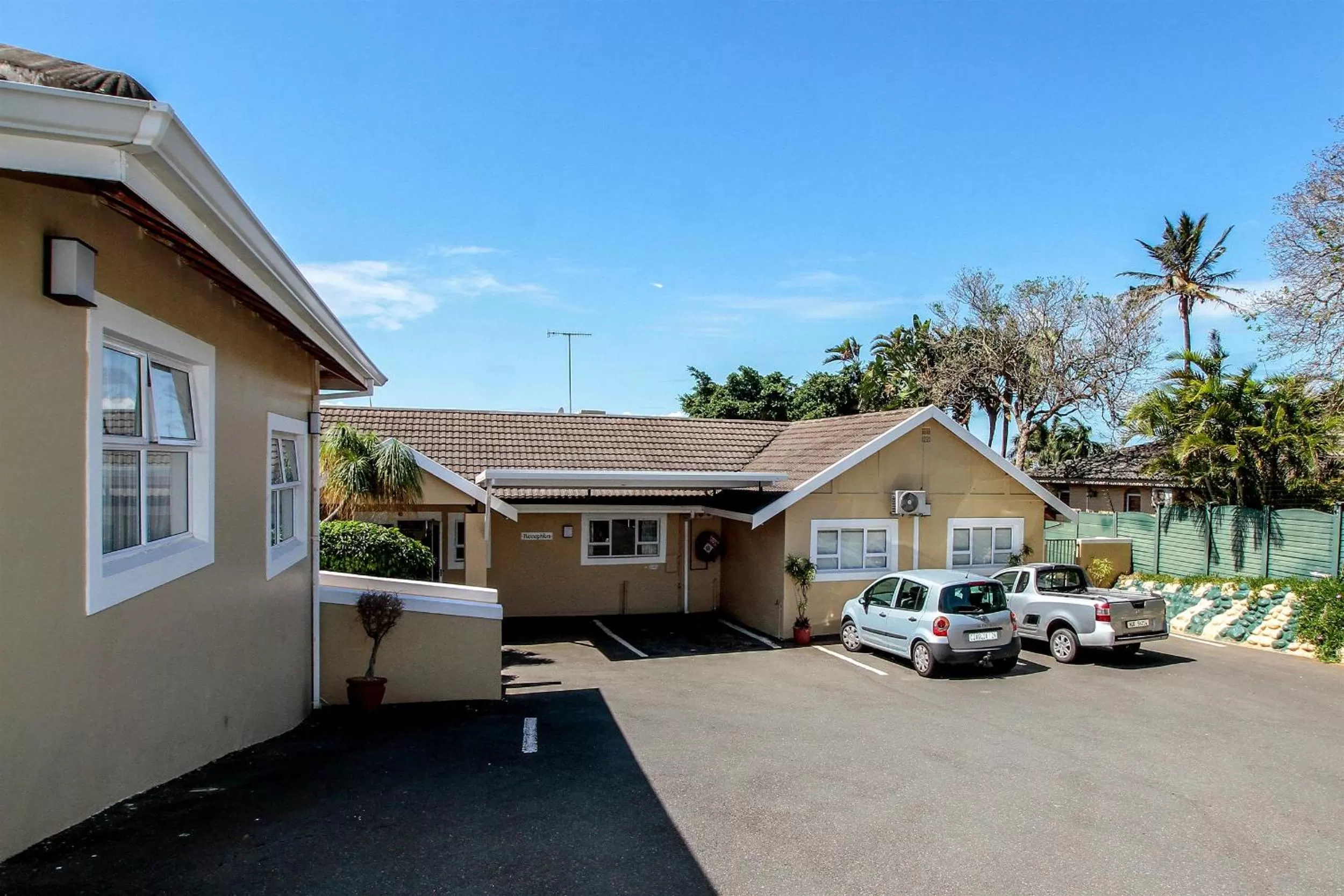 Property Building in Addis Bed and Breakfast