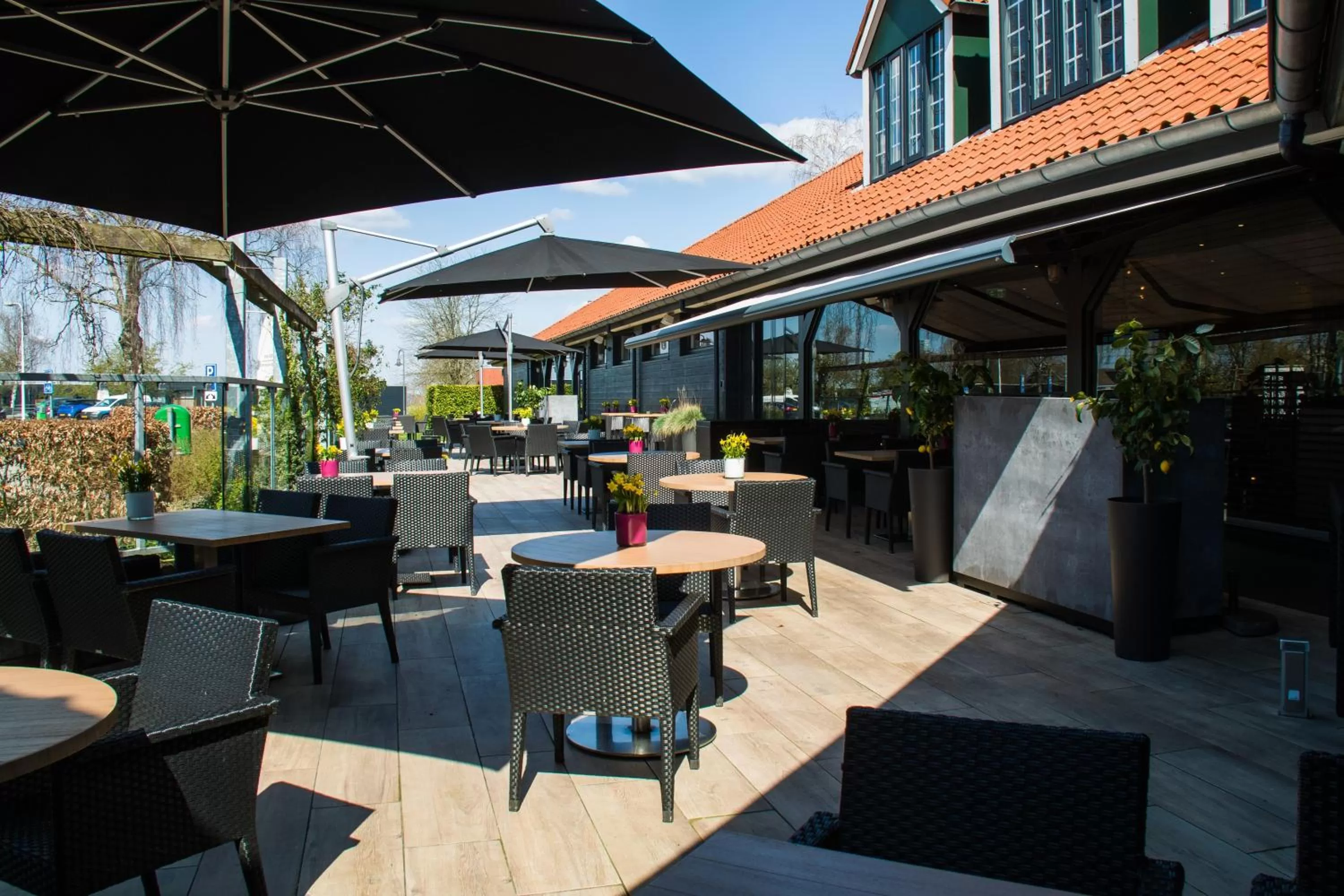 Patio in Van der Valk Hotel Groningen-Westerbroek