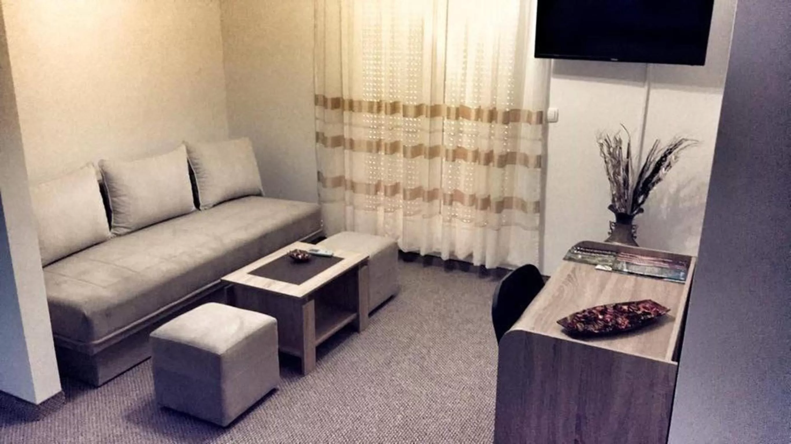 Living room, Seating Area in Motel Aura
