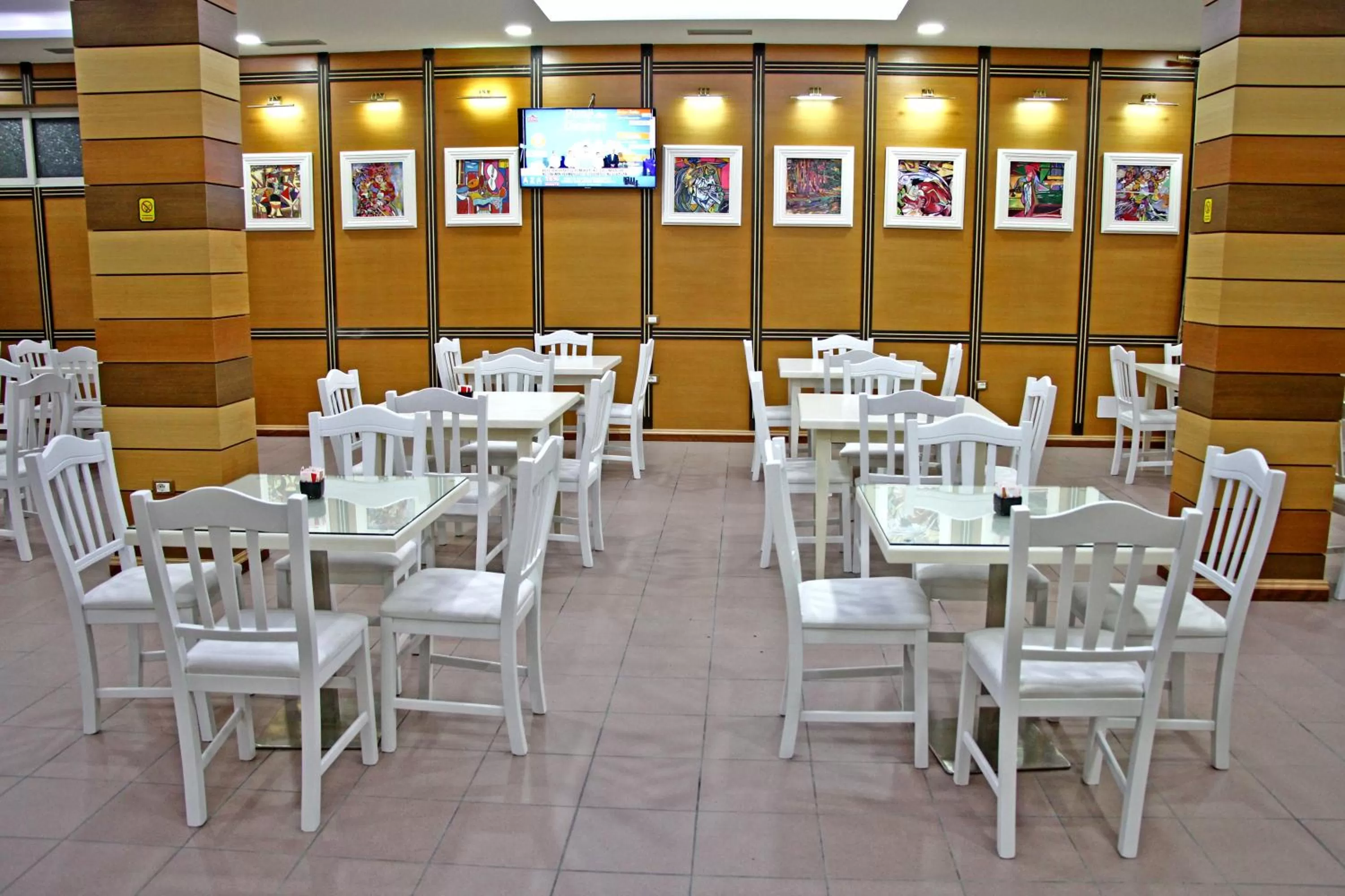 Restaurant/Places to Eat in Hotel Vila Giorgio