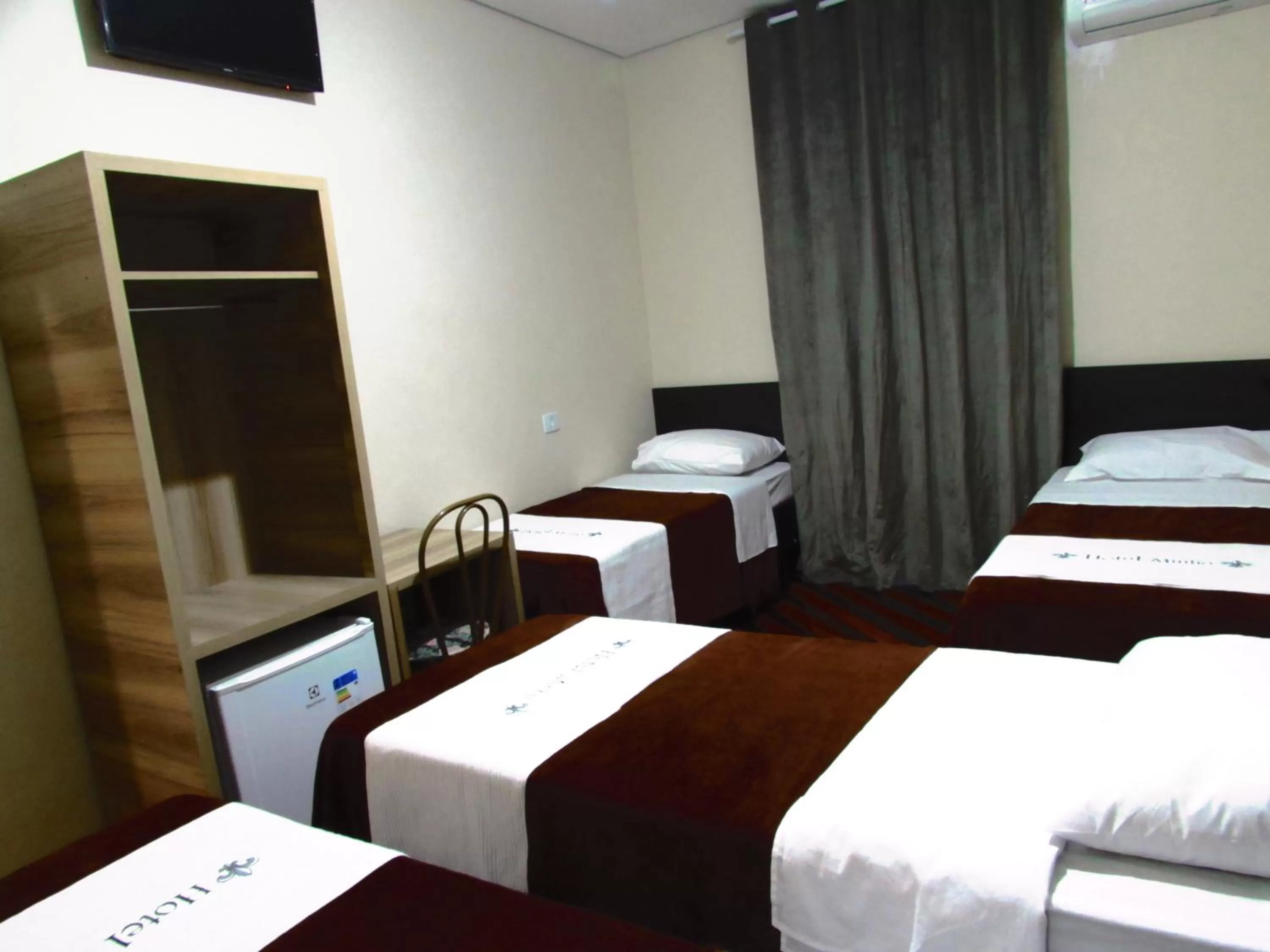 Bed in Hotel Minho -Próximo 25 Março , Brás e Bom Retiro