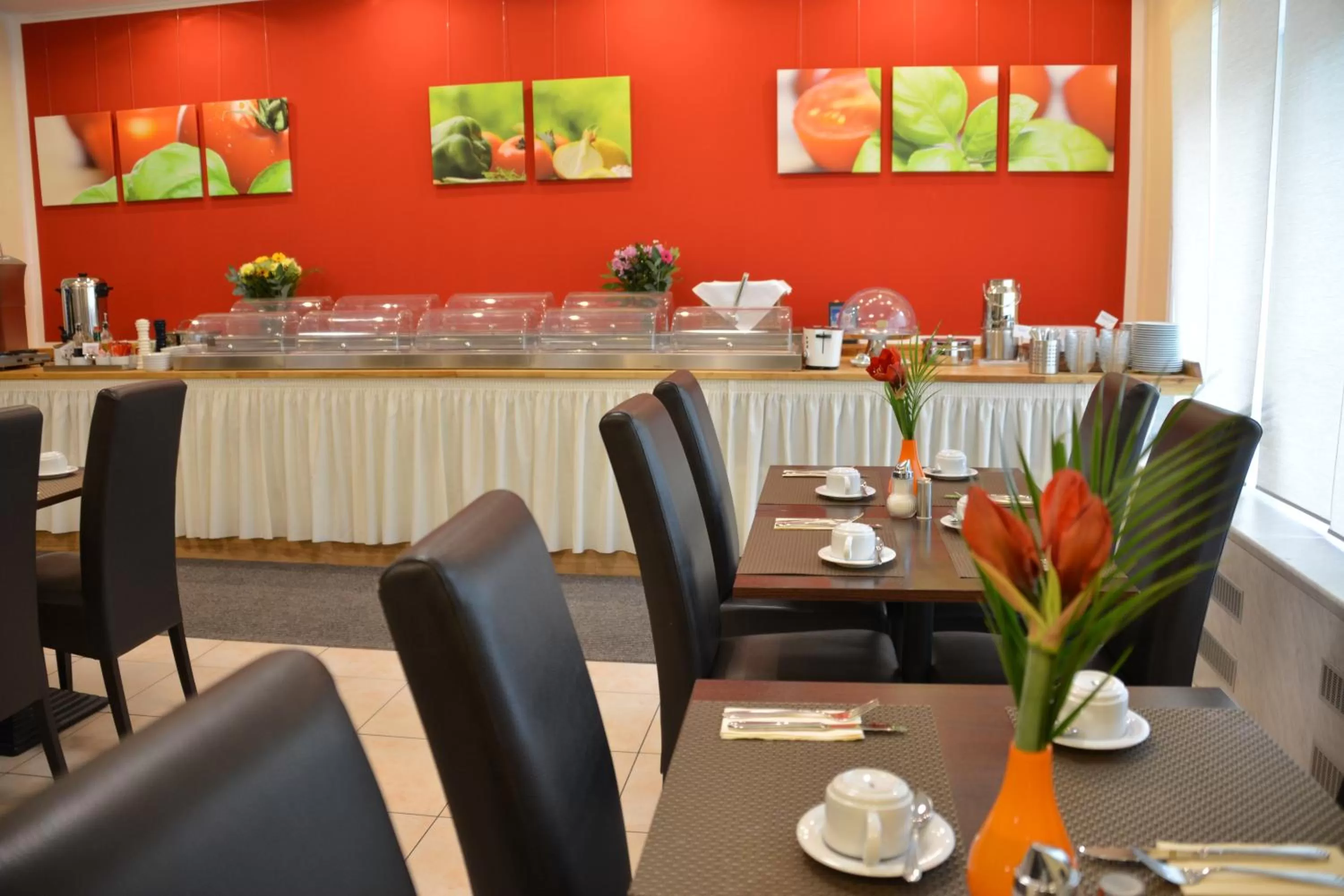 Restaurant/places to eat in Hotel Italia