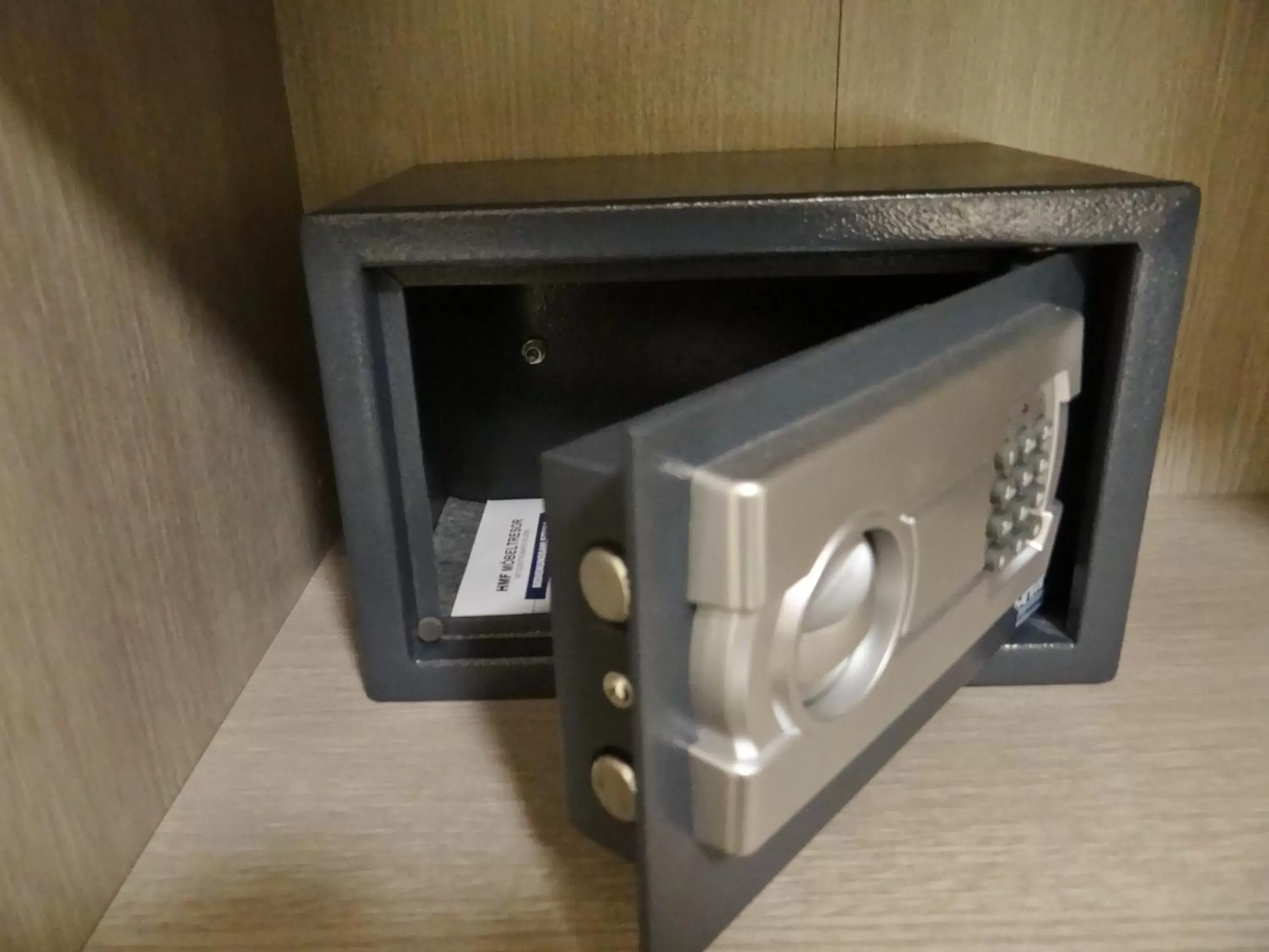 Double Room with Private Bathroom in Residence Hoche Double Room with Private Bathroom in Residence Hoche