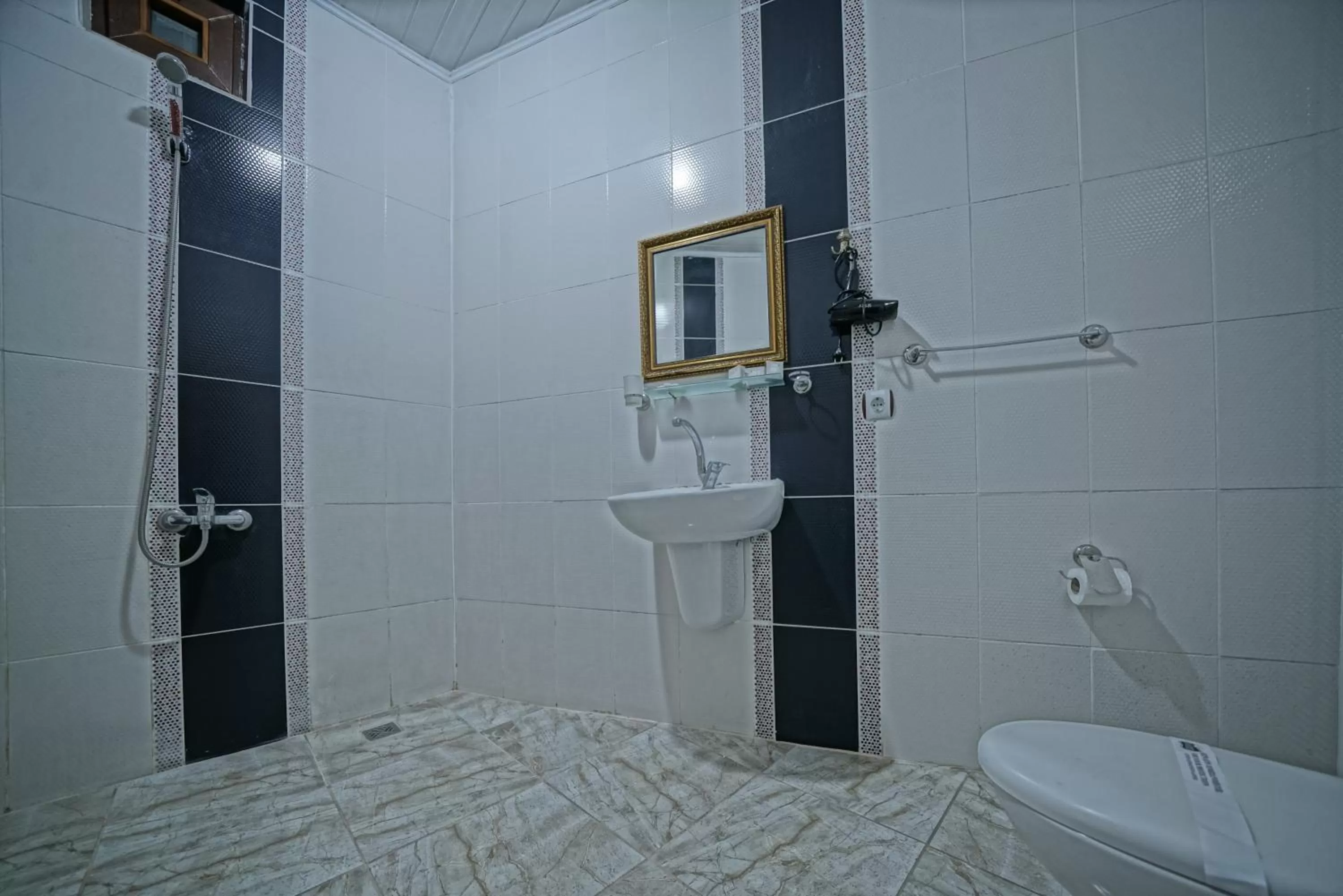 Bathroom in Göreme Art Stone