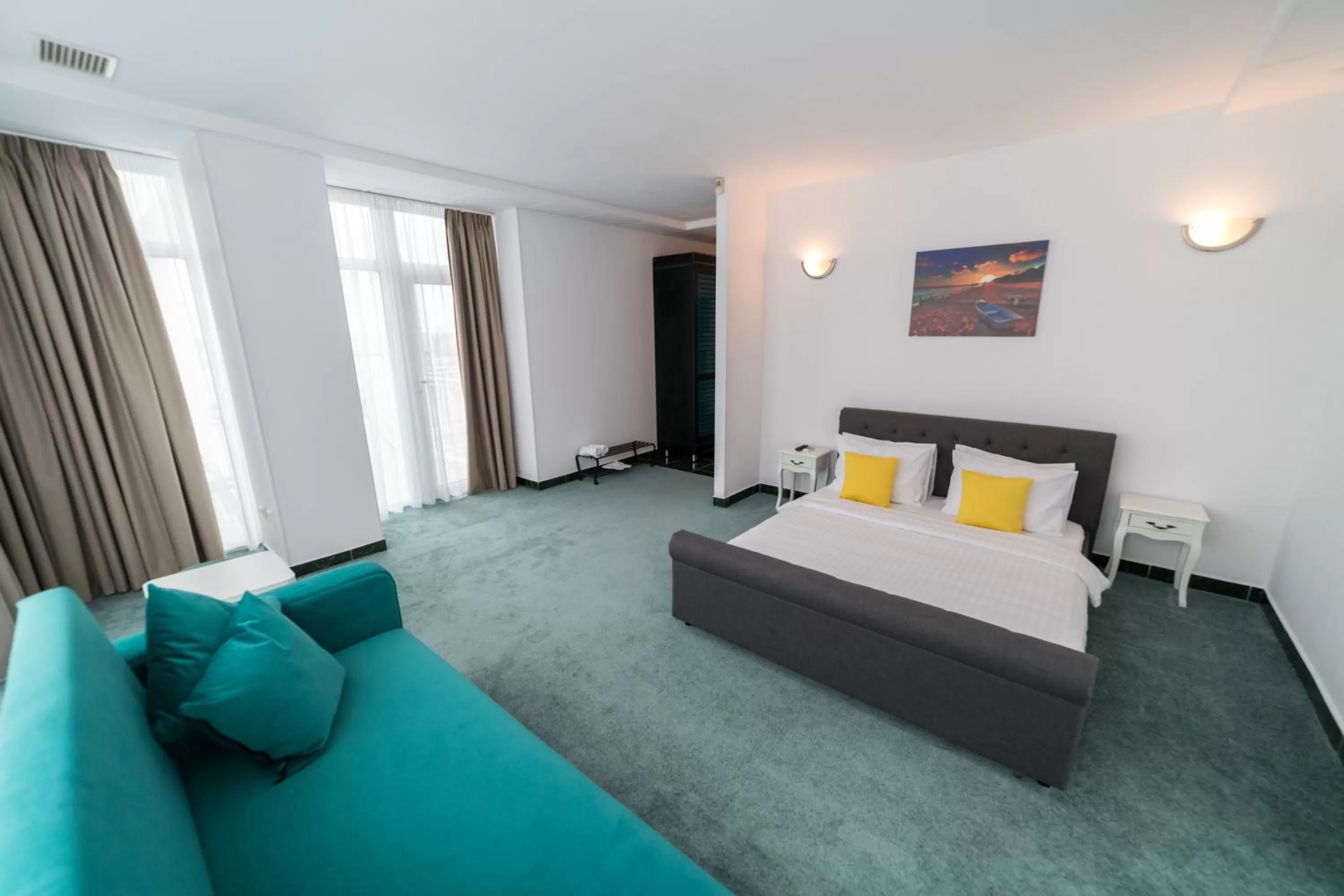 Bed in Avenue Palm Eforie - Avenue Hotels