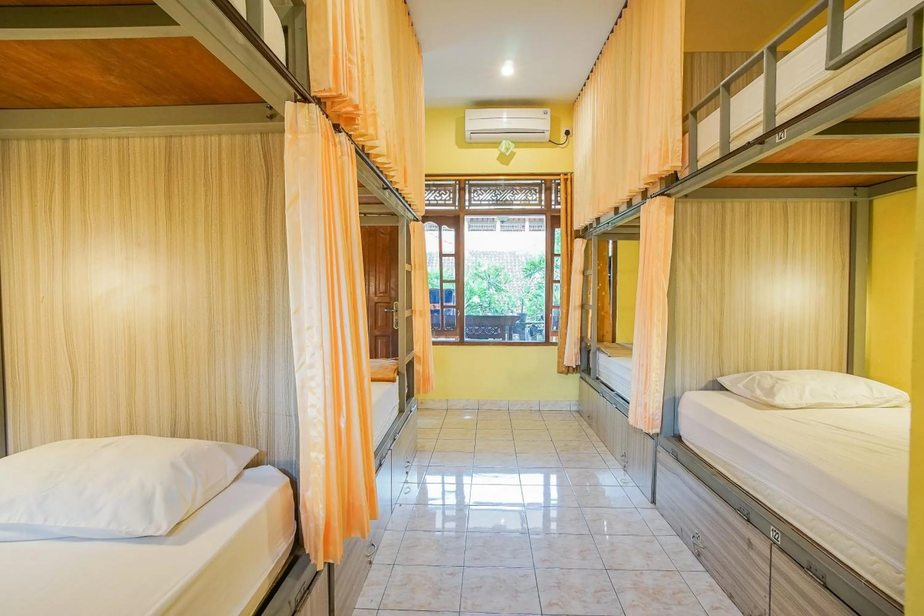 bunk bed in Kememai Hostel