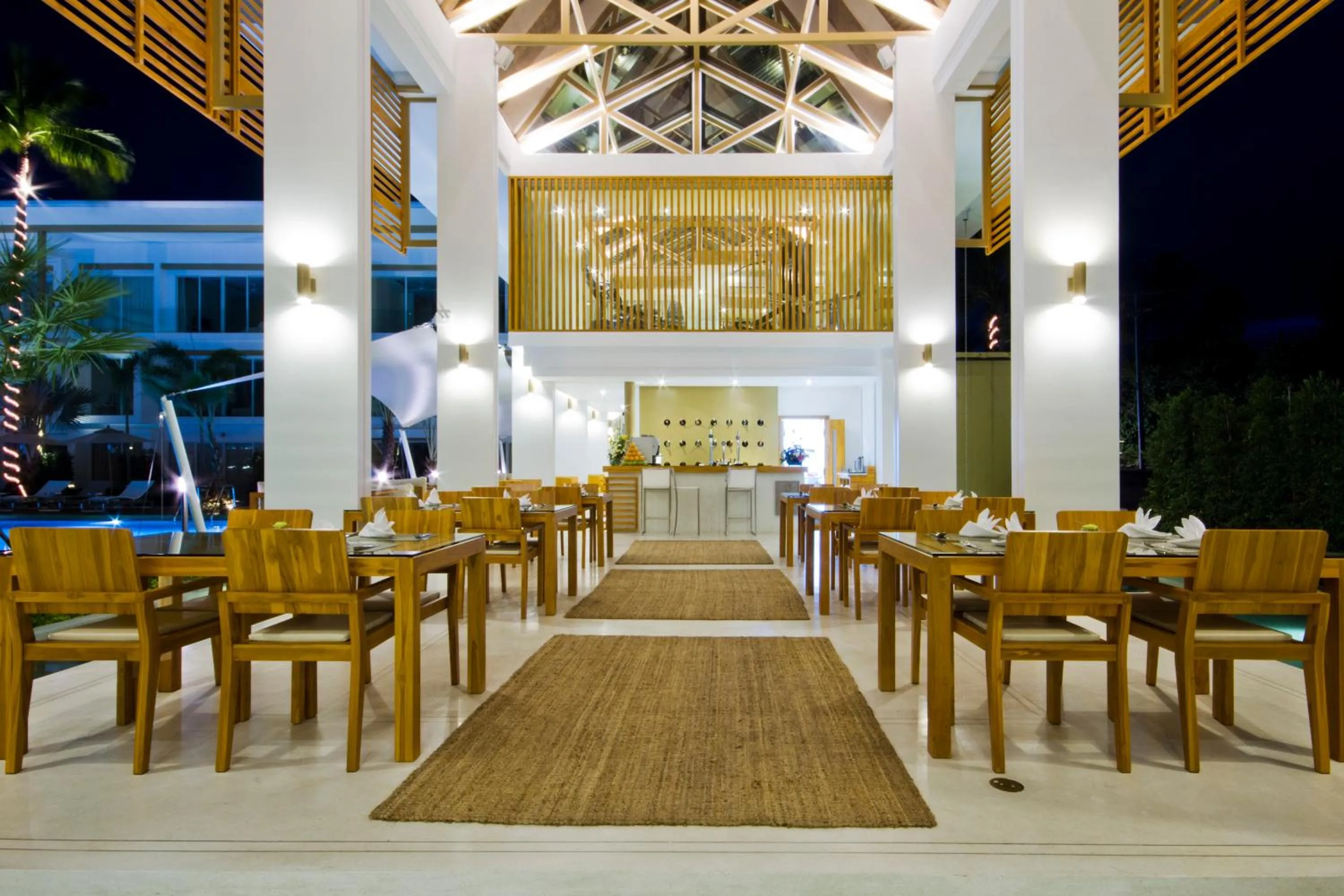 Restaurant/places to eat in Chi Samui Resort