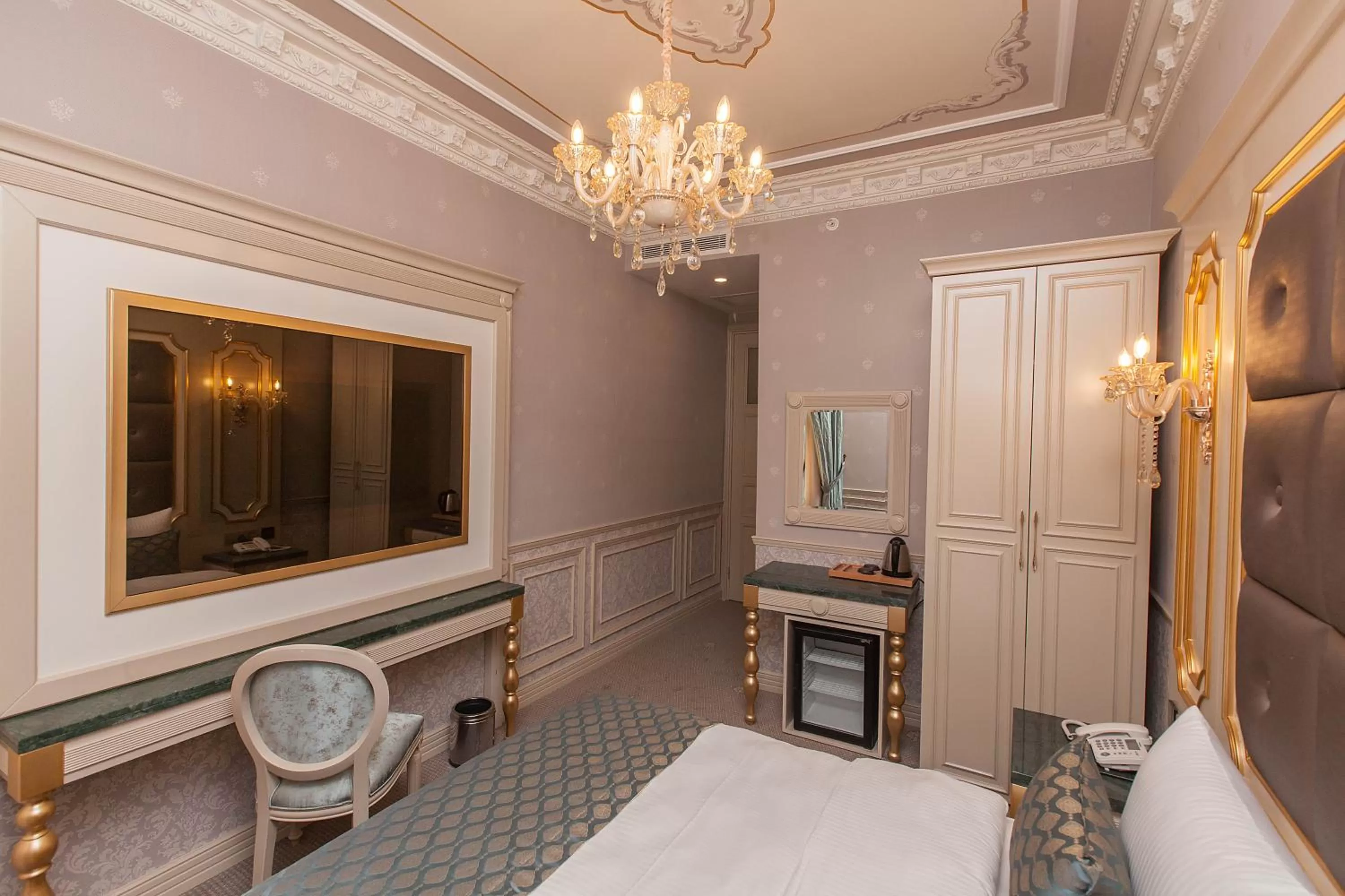 Other, Bed in Meserret Palace Hotel - Special Category