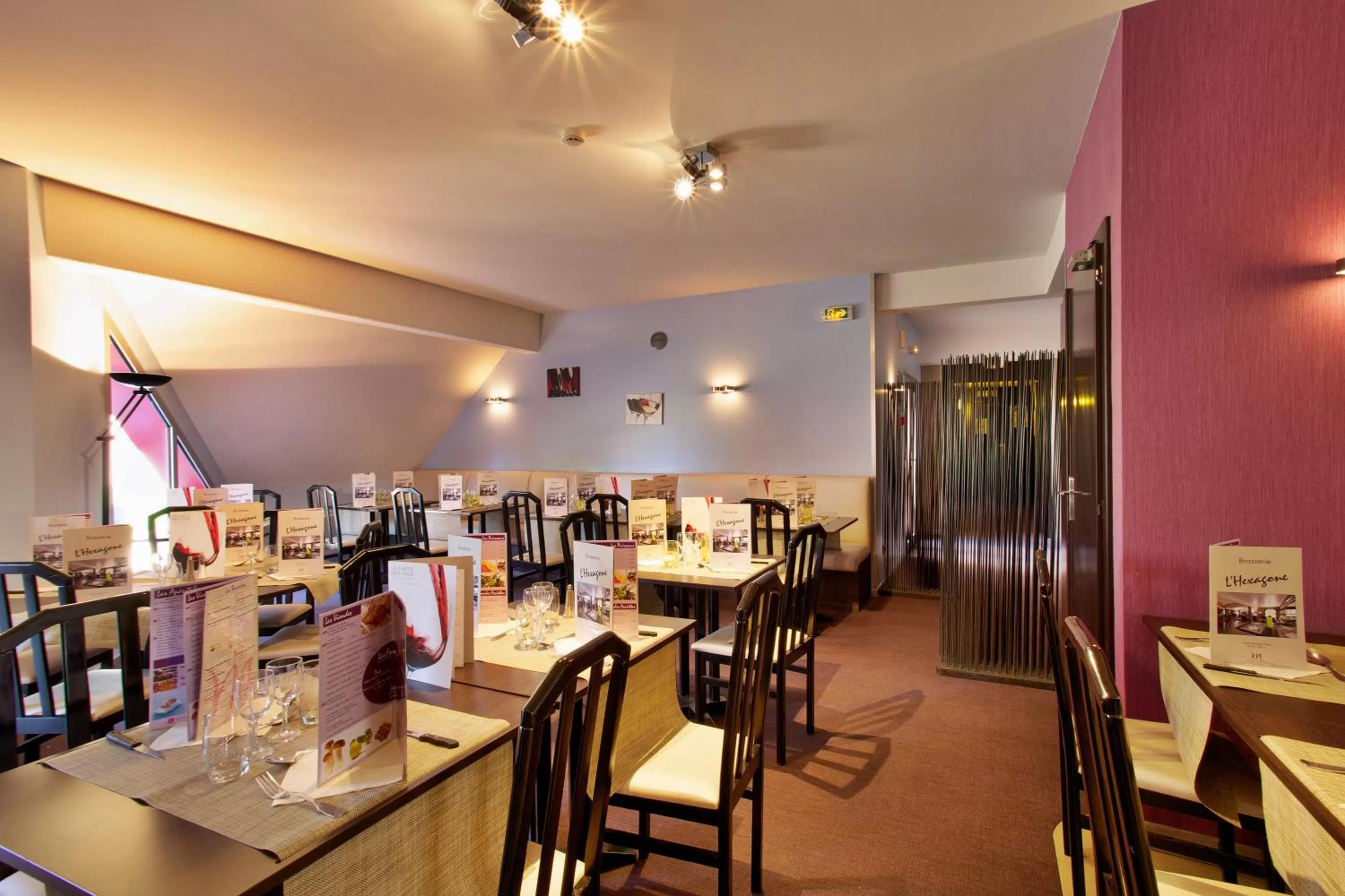 Restaurant/places to eat in Mercure Hexagone Luxeuil