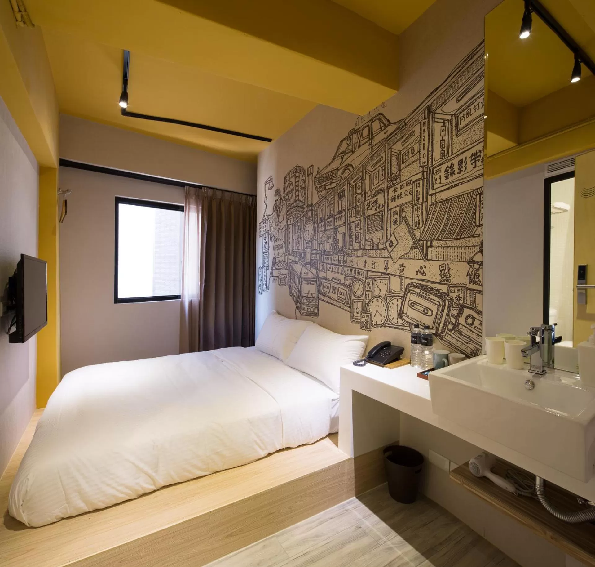 Photo of the whole room, Bed in Cho Hotel