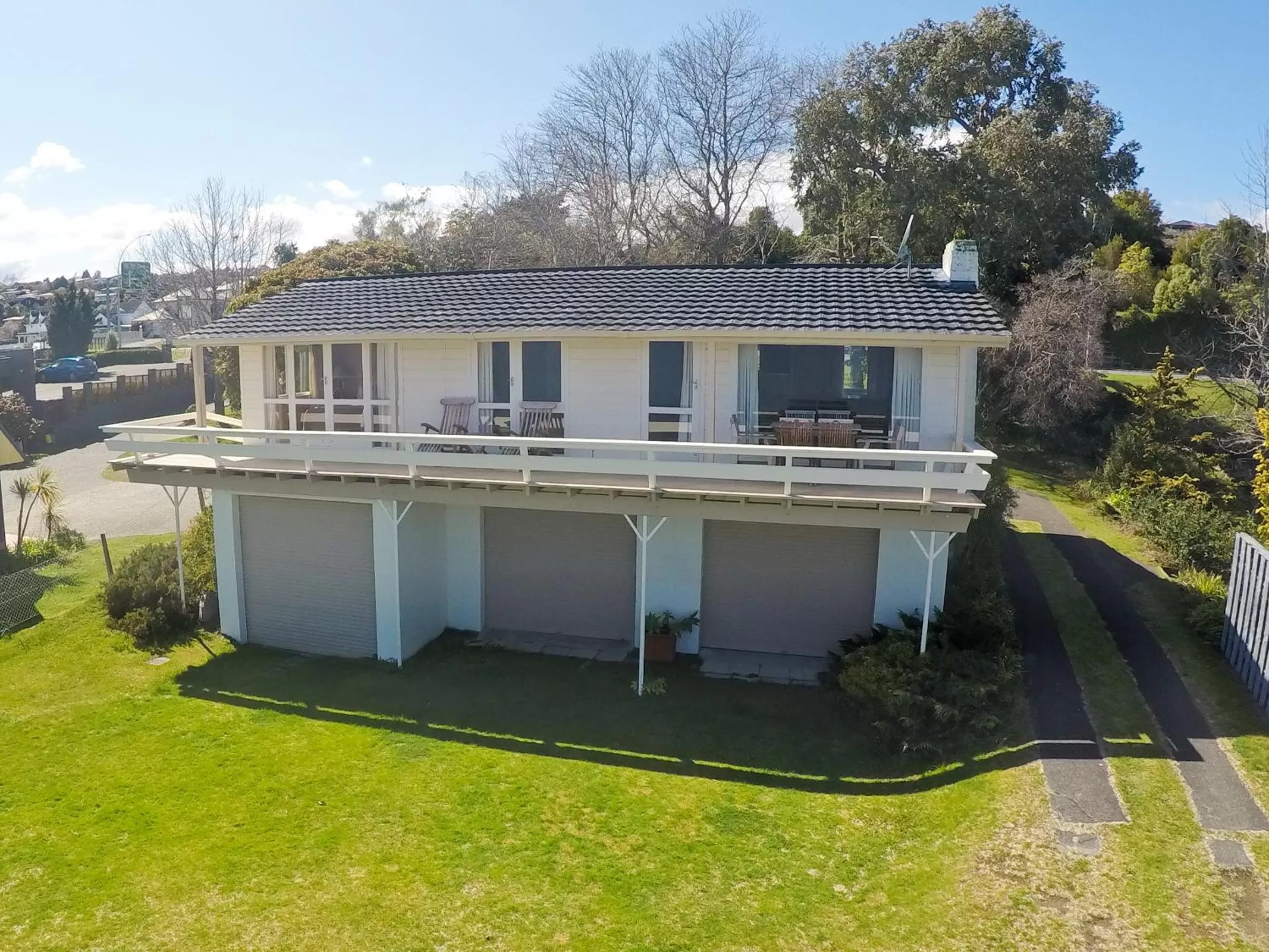 Property building in Oasis Beach Motel