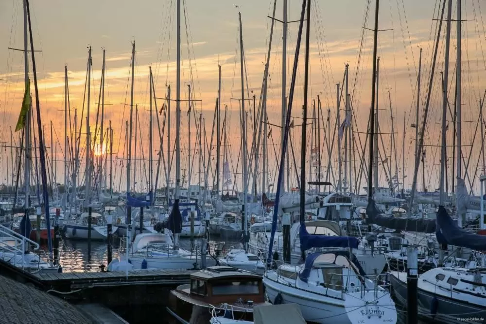 Natural landscape in ACQUA Strande Yachthotel & Restaurant