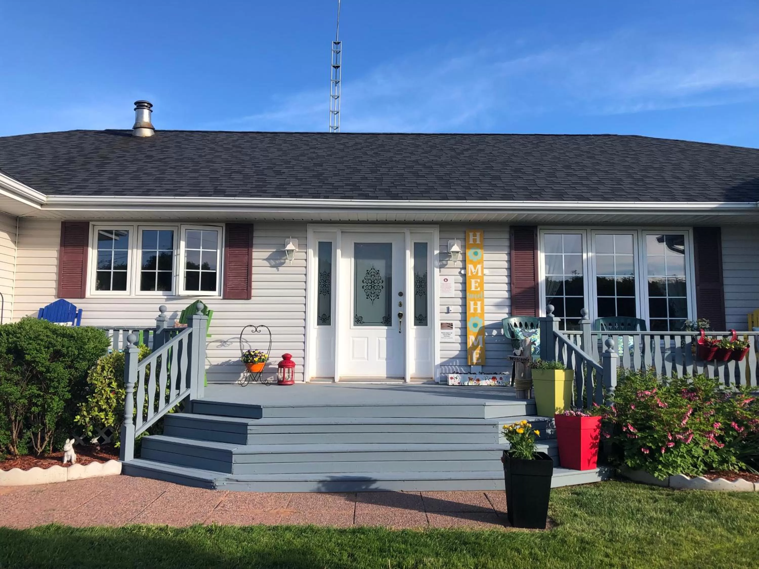 Property Building in Baker Shore Bed and Breakfast