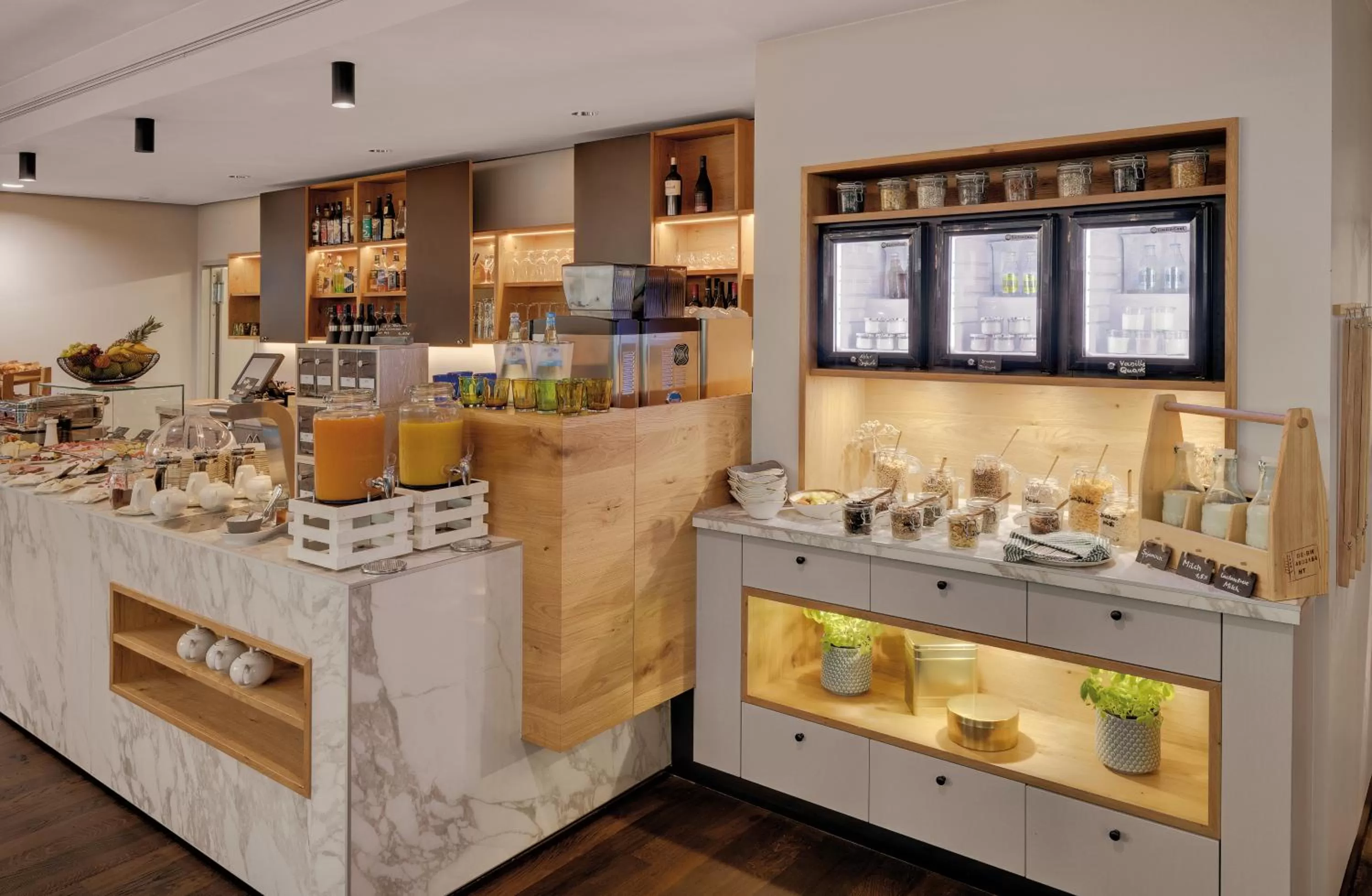 American breakfast in Hotel the YARD Berlin