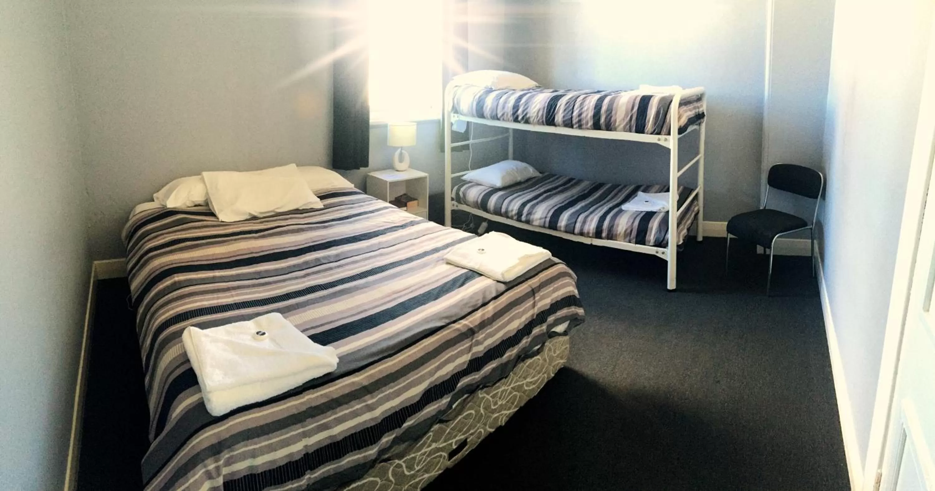 Bed in Kearsley Hotel