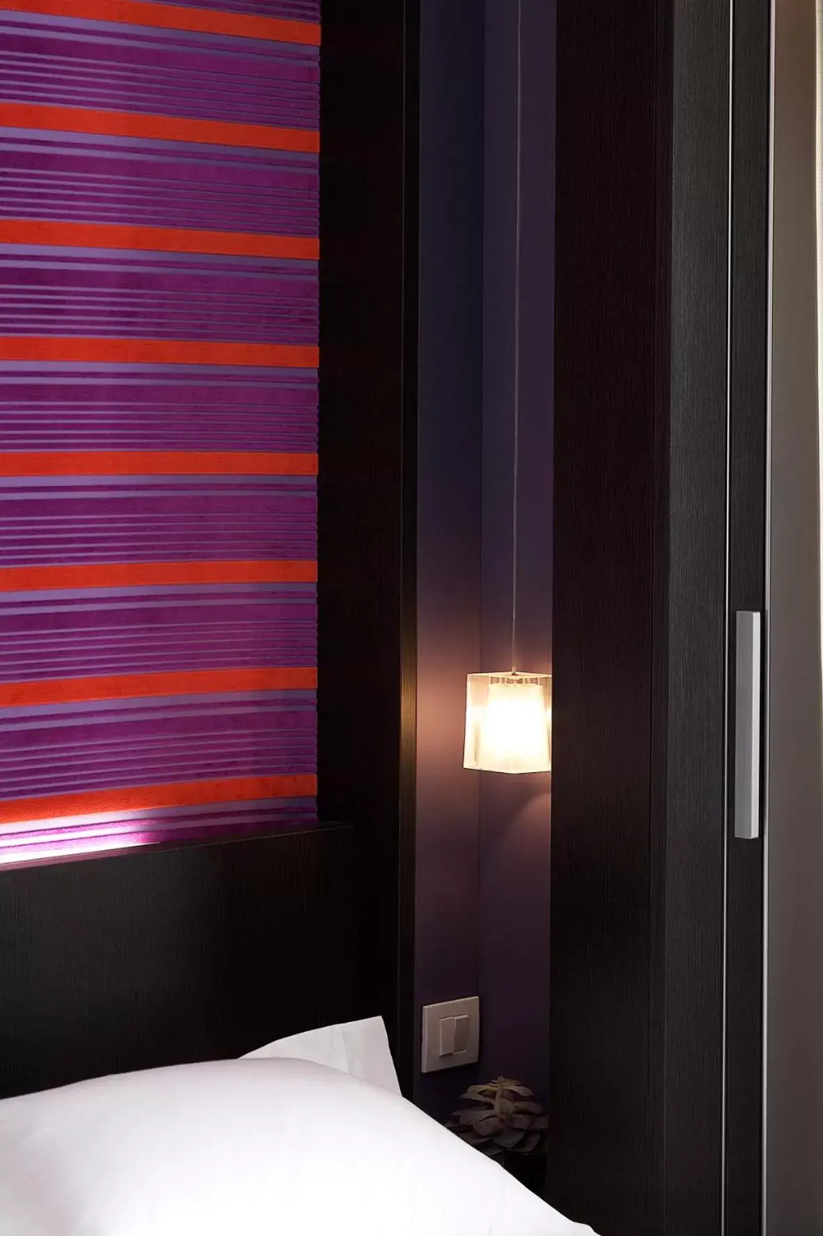 Standard Single Room in Le Marceau Bastille Standard Single Room in Le Marceau Bastille