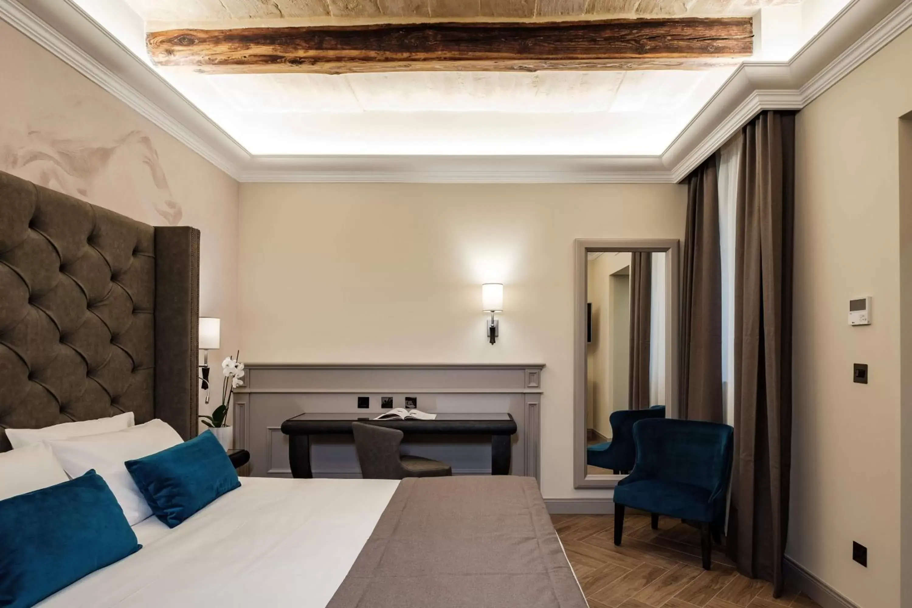 Romantic Superior Double Room in Hotel Pjazza Merkanti - Boutique Living Romantic Superior Double Room in Hotel Pjazza Merkanti - Boutique Living