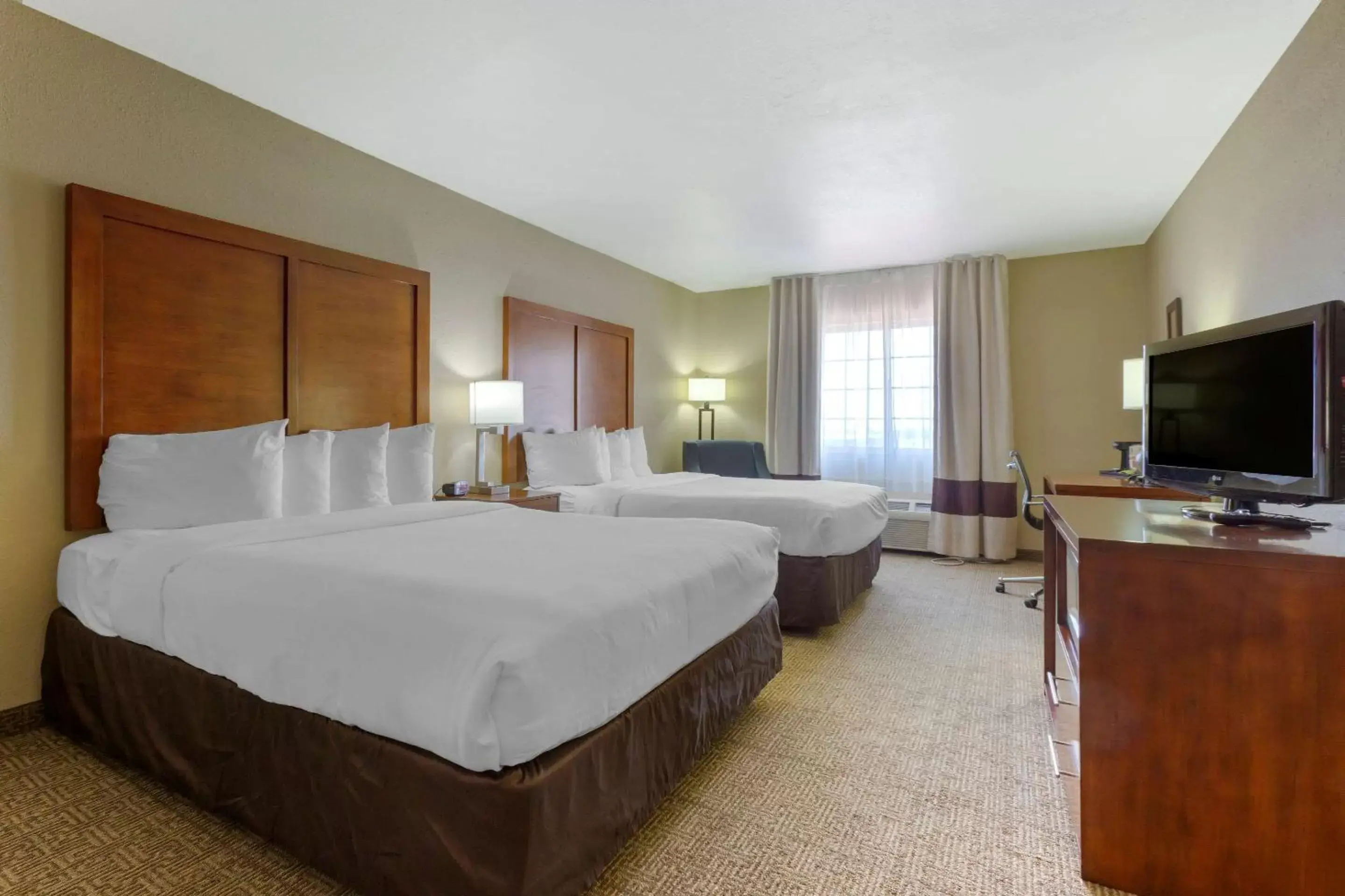 Double Room with Two Double Beds - Non-Smoking in Comfort Inn & Suites North Glendale and Peoria Double Room with Two Double Beds - Non-Smoking in Comfort Inn & Suites North Glendale and Peoria