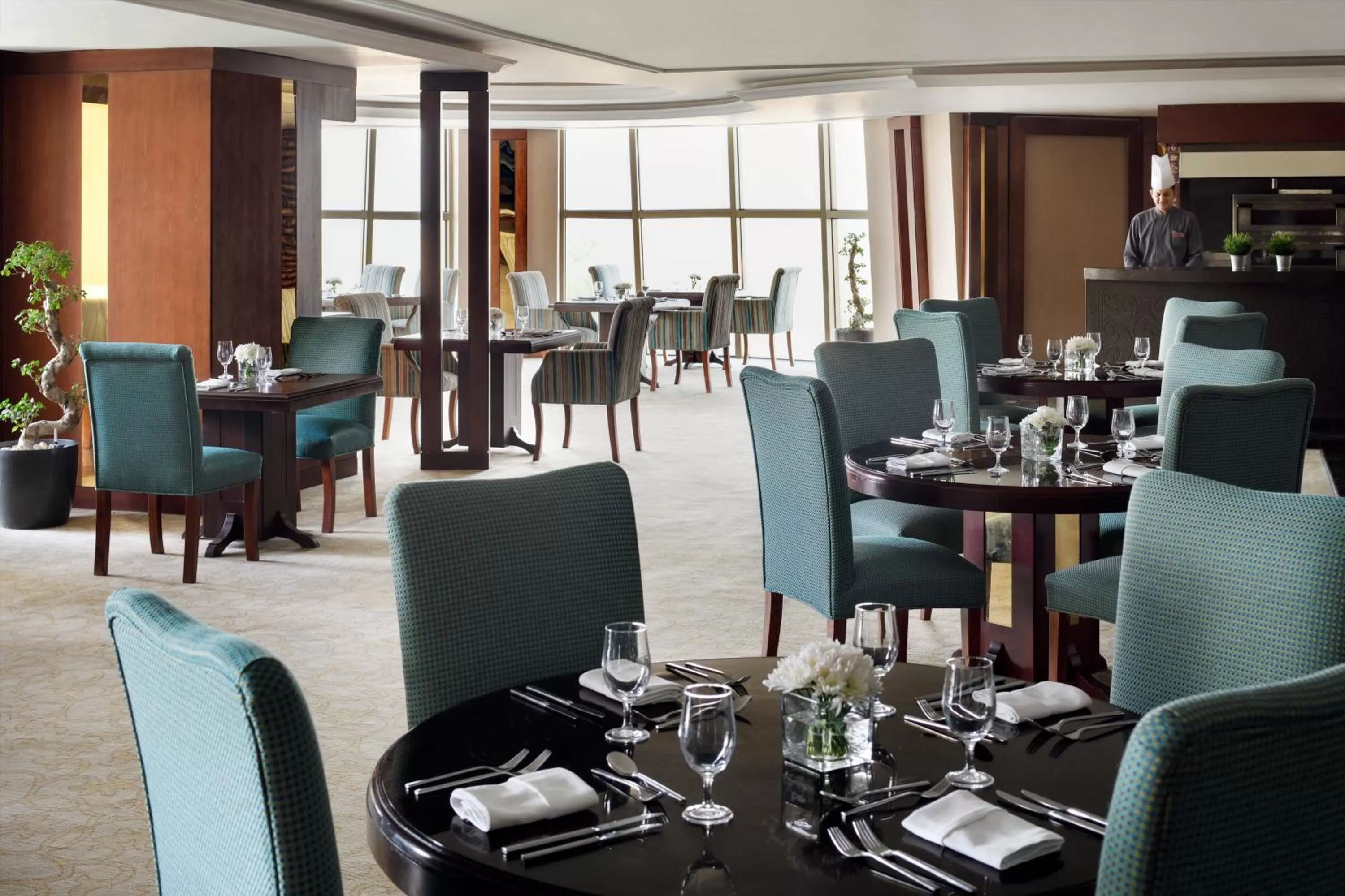 Restaurant/places to eat in Crowne Plaza Riyadh Al Waha by IHG