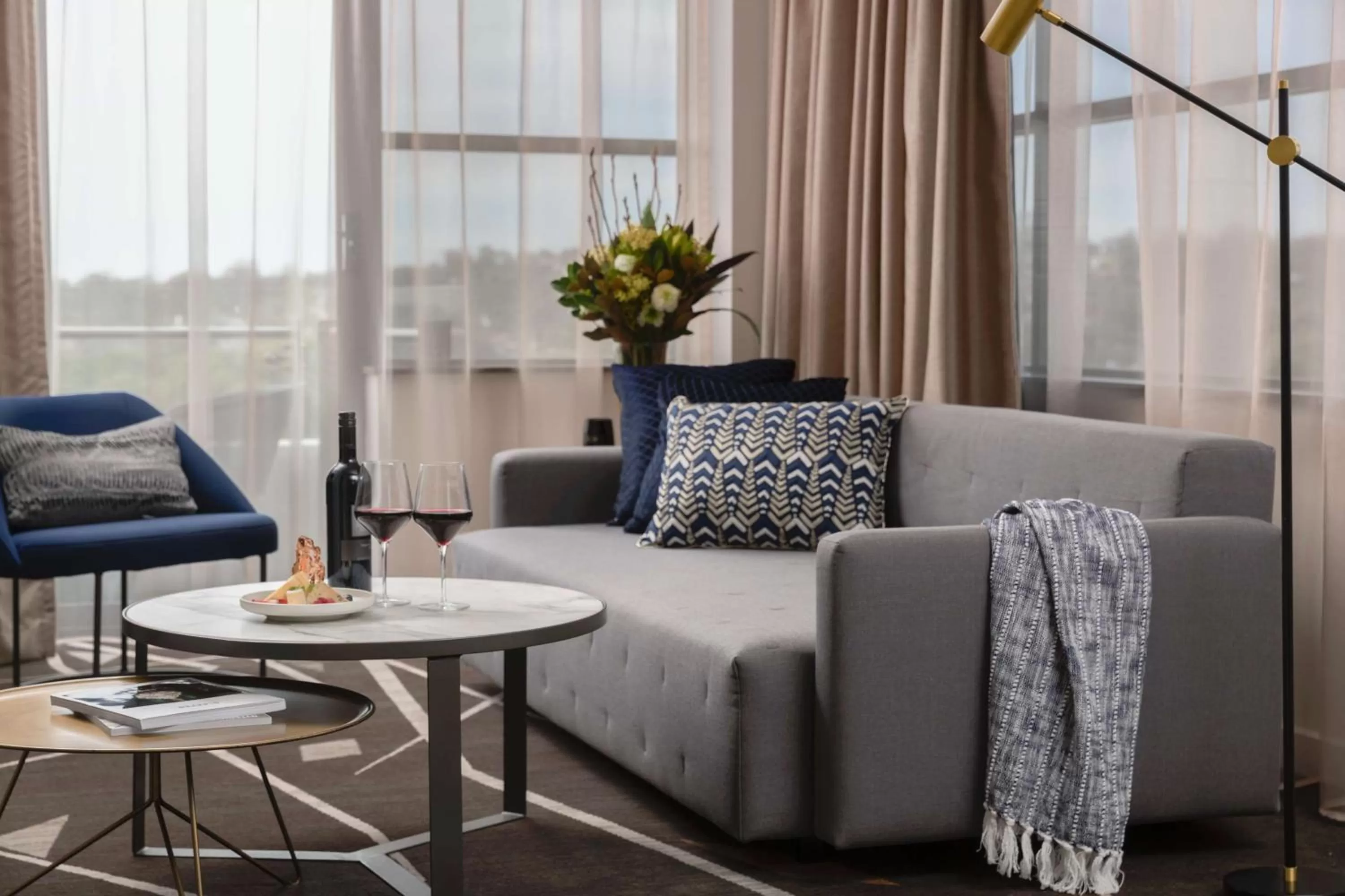 Living room in Rydges Campbelltown