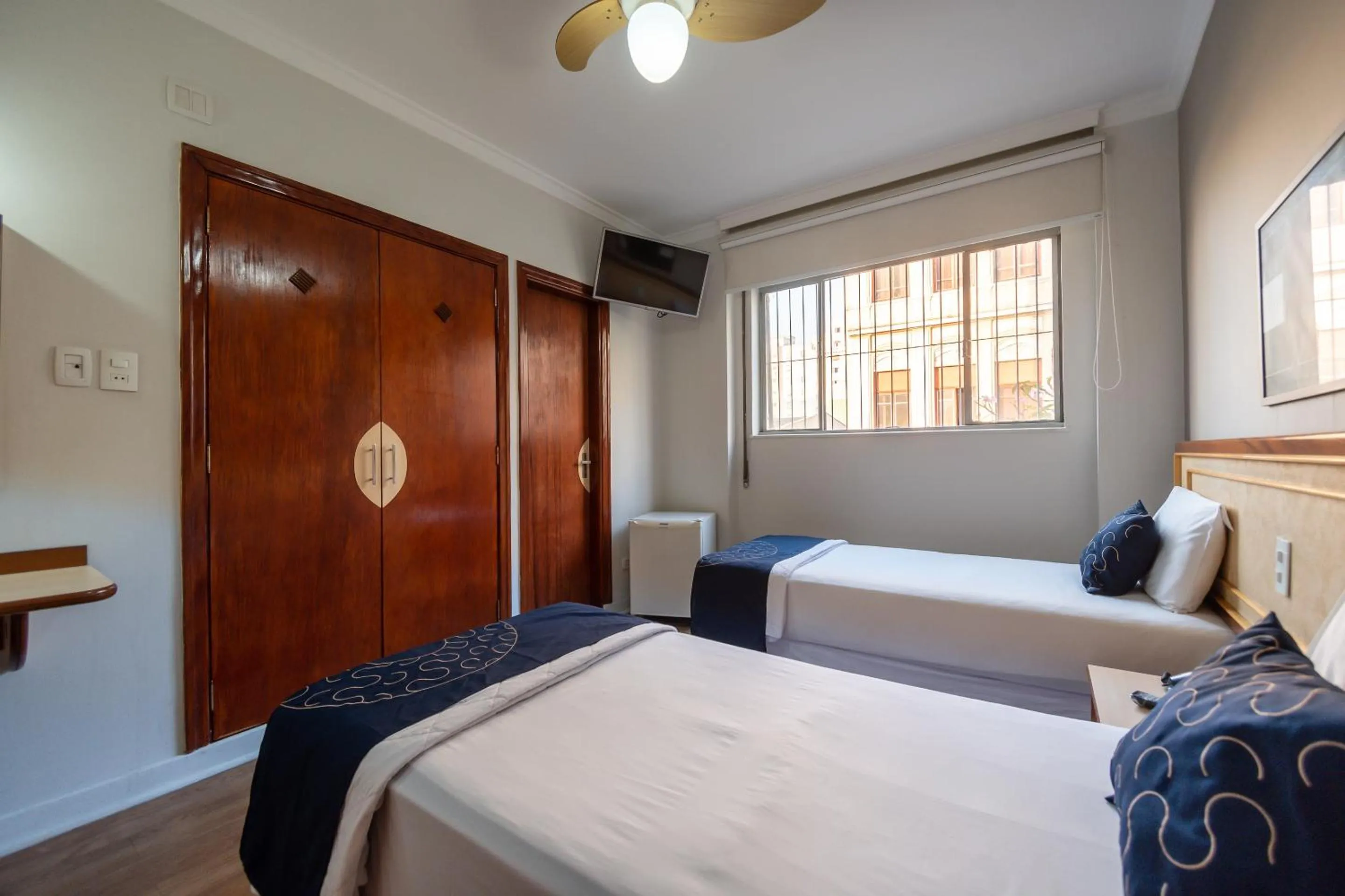 Bedroom, Bed in Rede Andrade Piratininga