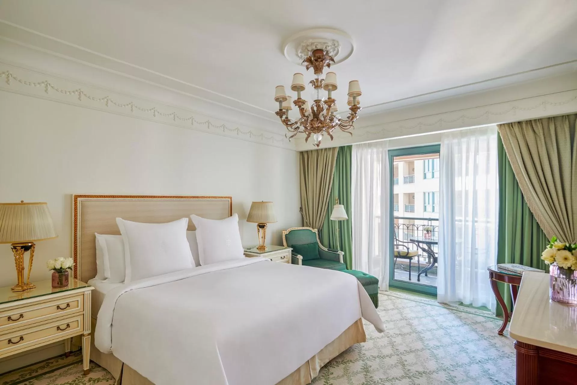 Bedroom, Bed in Four Seasons Hotel Alexandria At San Stefano