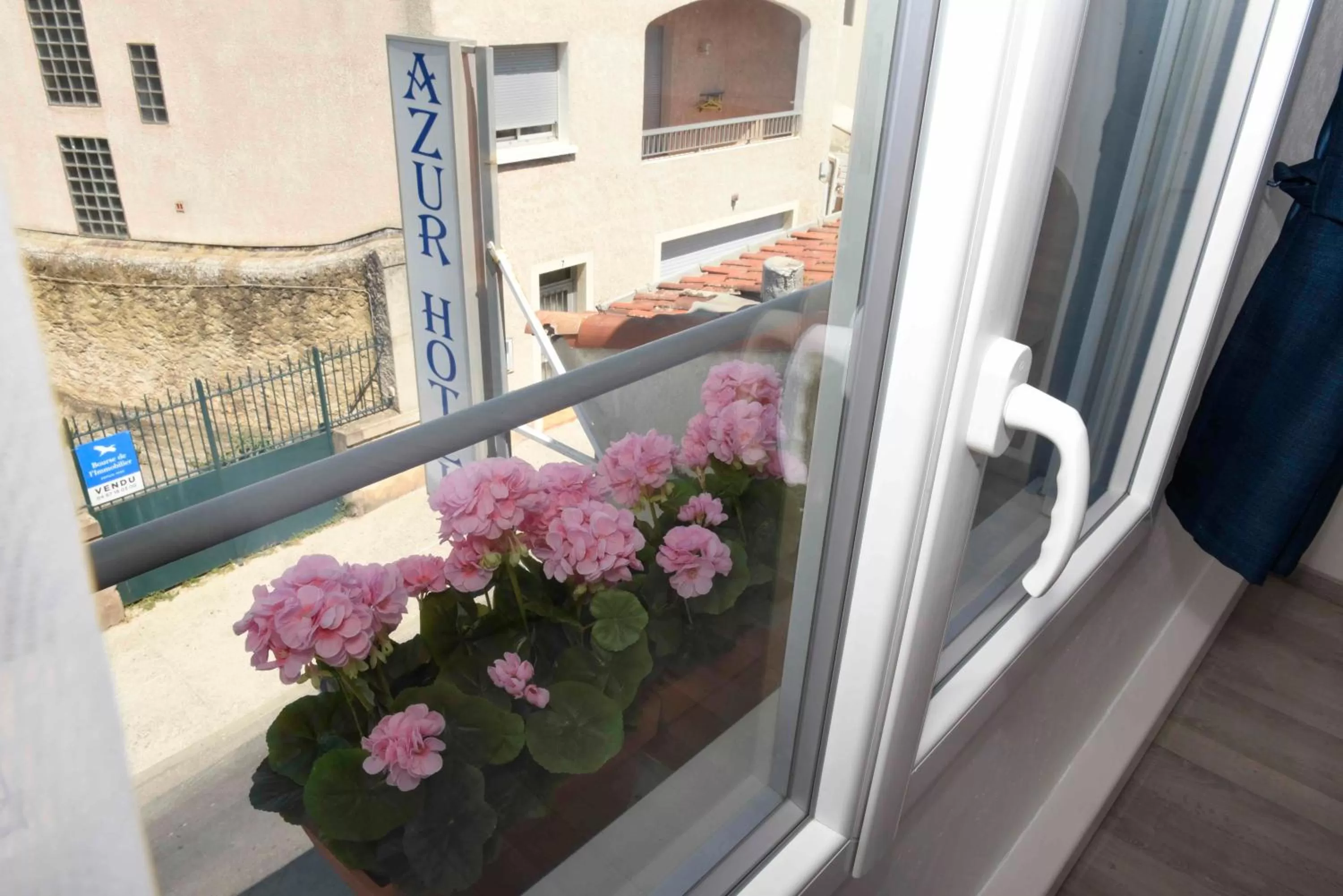 Balcony/Terrace in Azur Hôtel