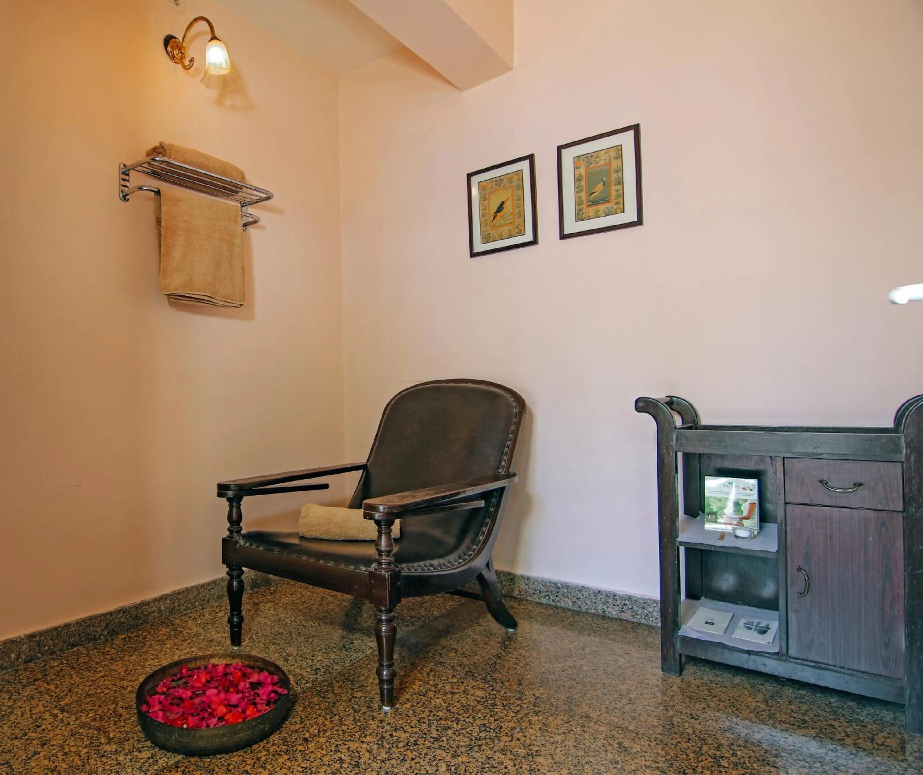 Spa and wellness centre/facilities in Alsisar Haveli - Heritage Hotel