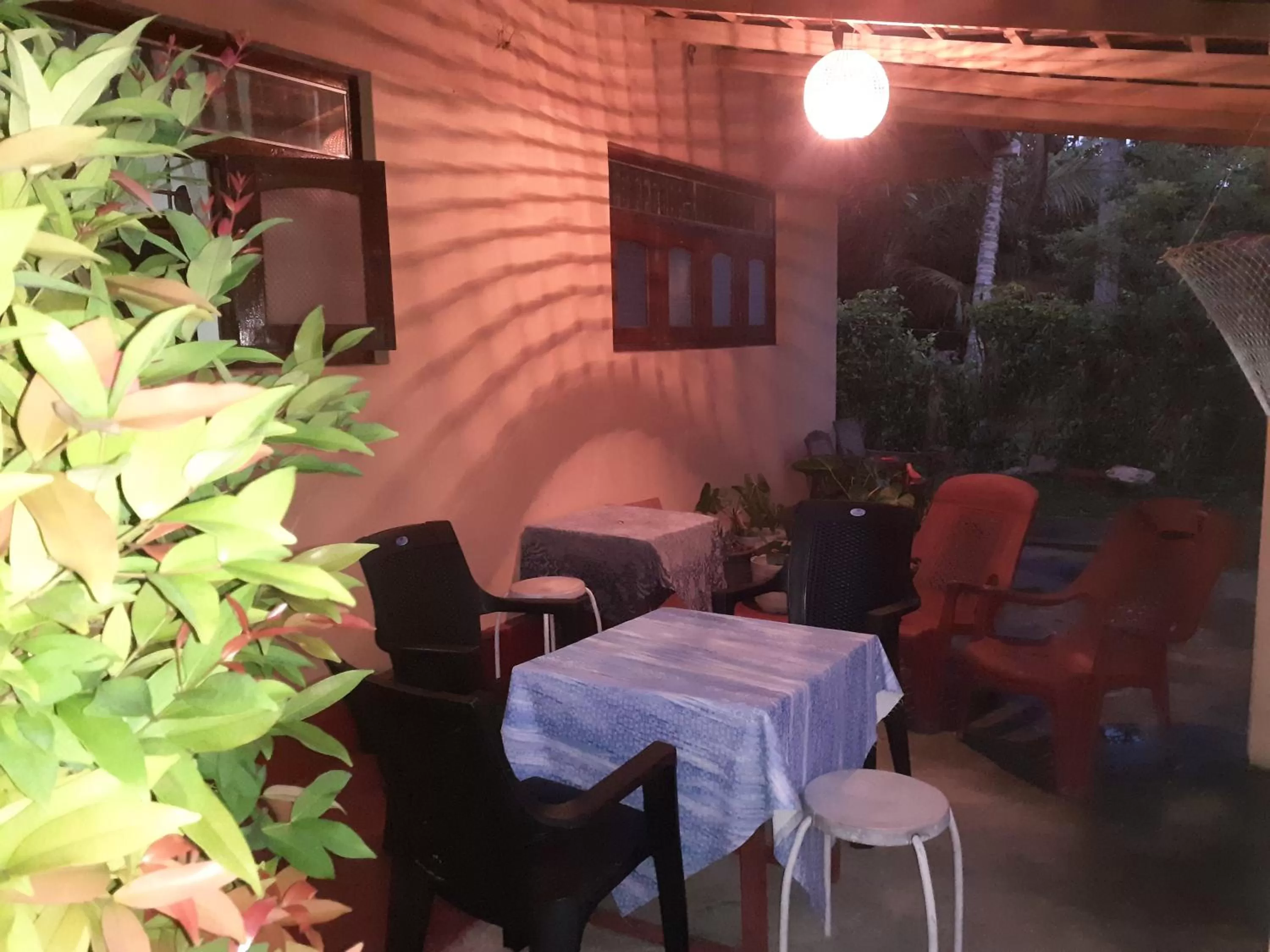 Living room, Restaurant/Places to Eat in Jumera Villa Mirissa