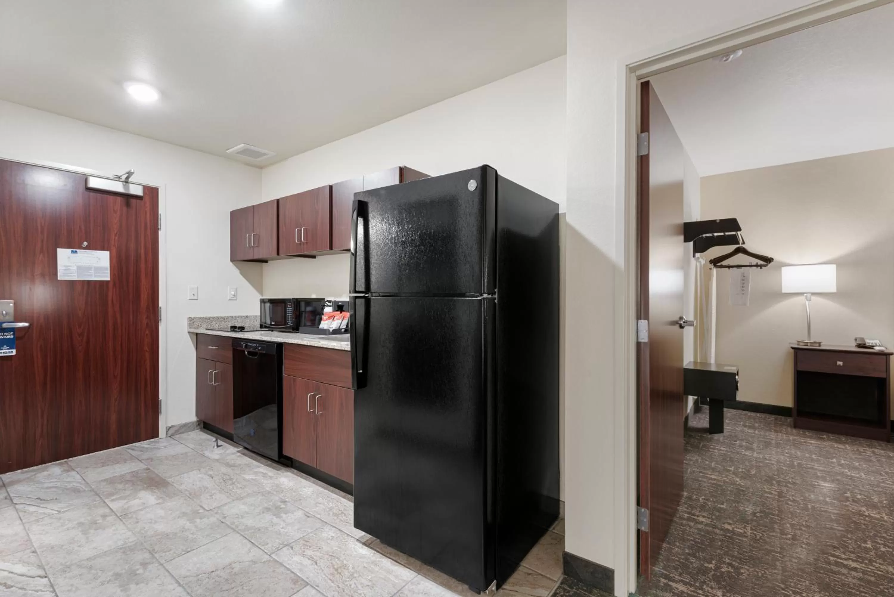 Kitchen or kitchenette in Cobblestone Hotel & Suites - Urbana