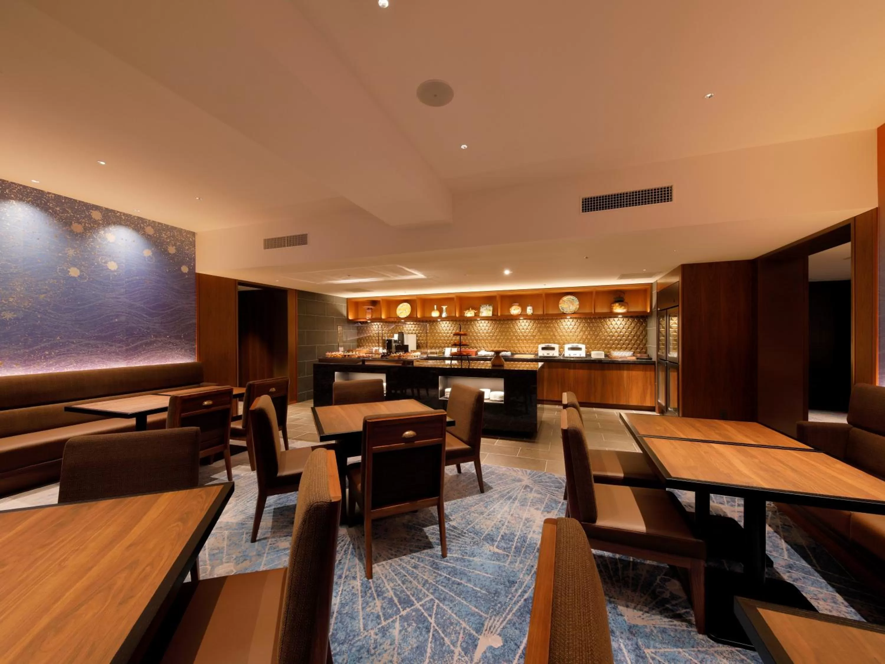 Lounge or bar, Restaurant/Places to Eat in THE HOTEL SANRAKU KANAZAWA 21th December 2022 OPEN