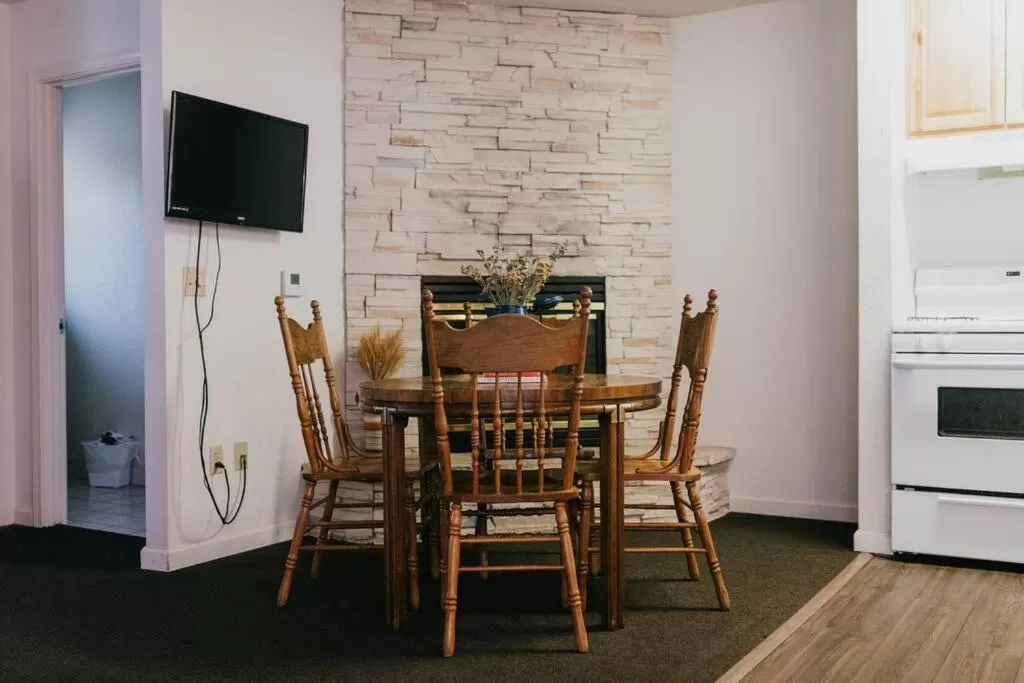 Dining area in The Long Barn Lodge