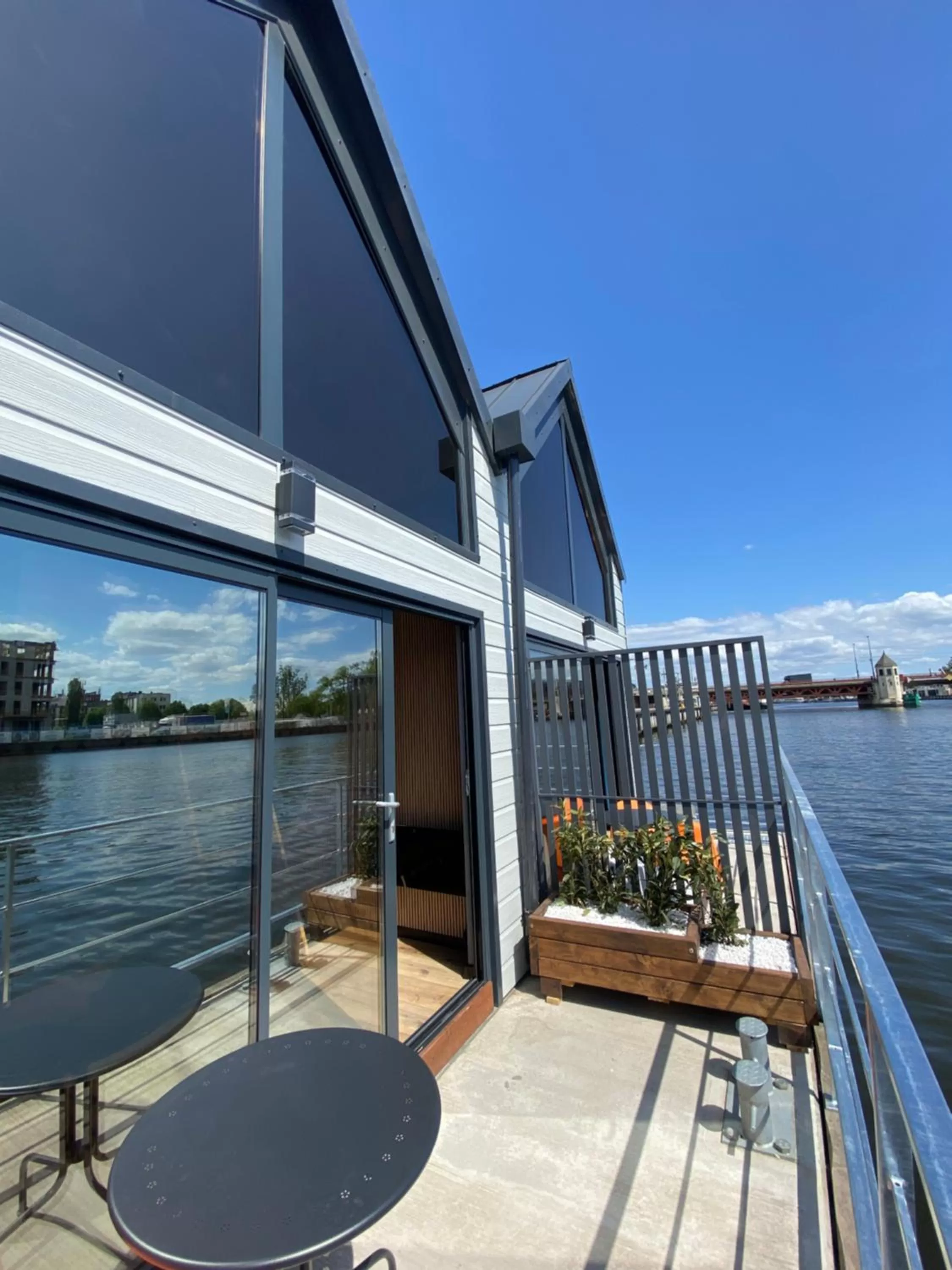 Natural landscape in Floating Apartments - ODRA DREAM