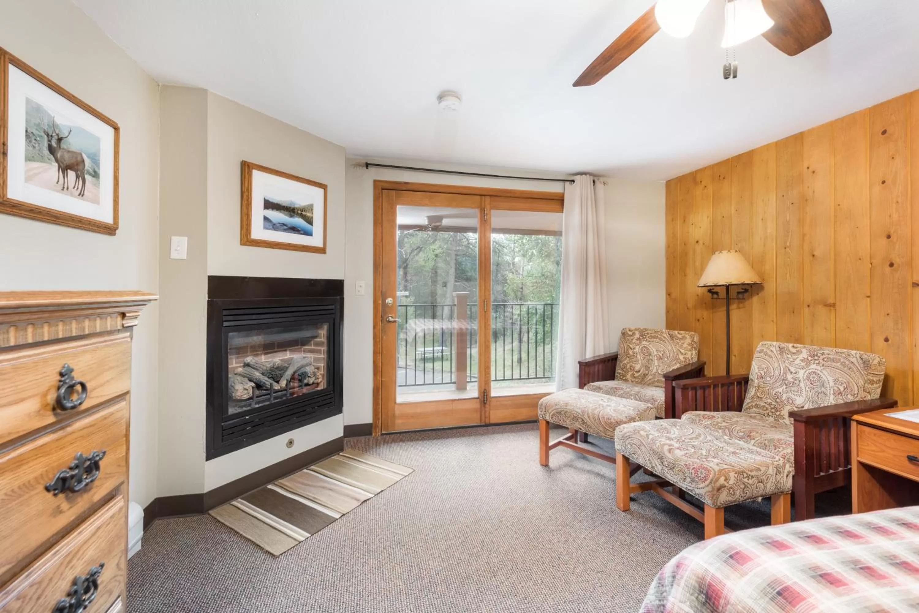 4 Seasons Inn on Fall River