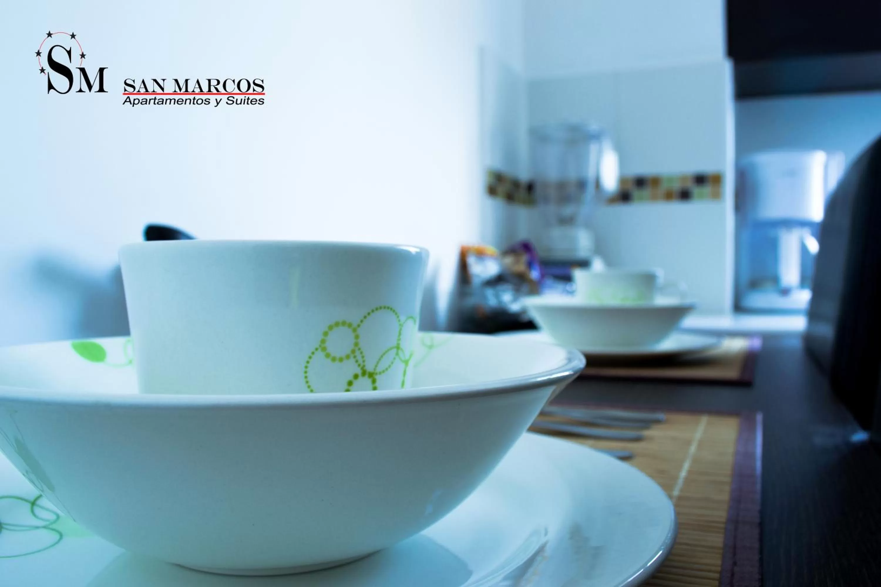 Text overlay in Apartasuites San Marcos