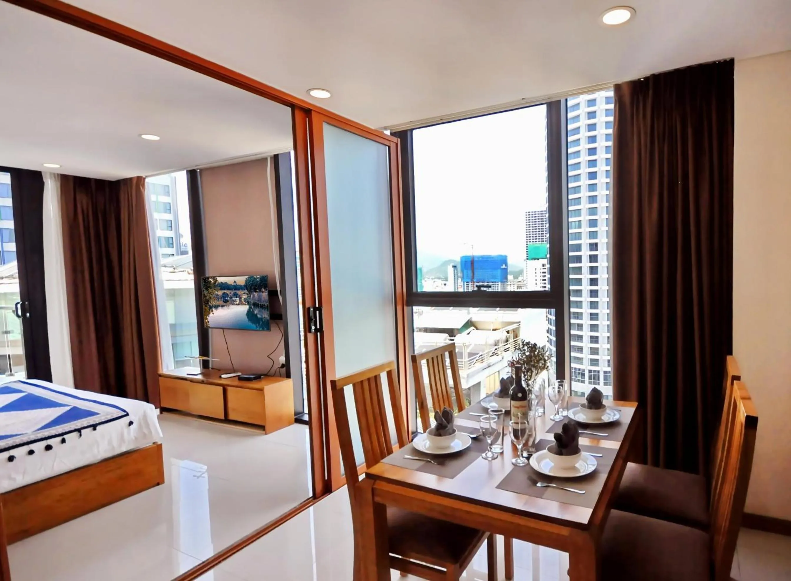 Holi Beach Hotel & Apartments