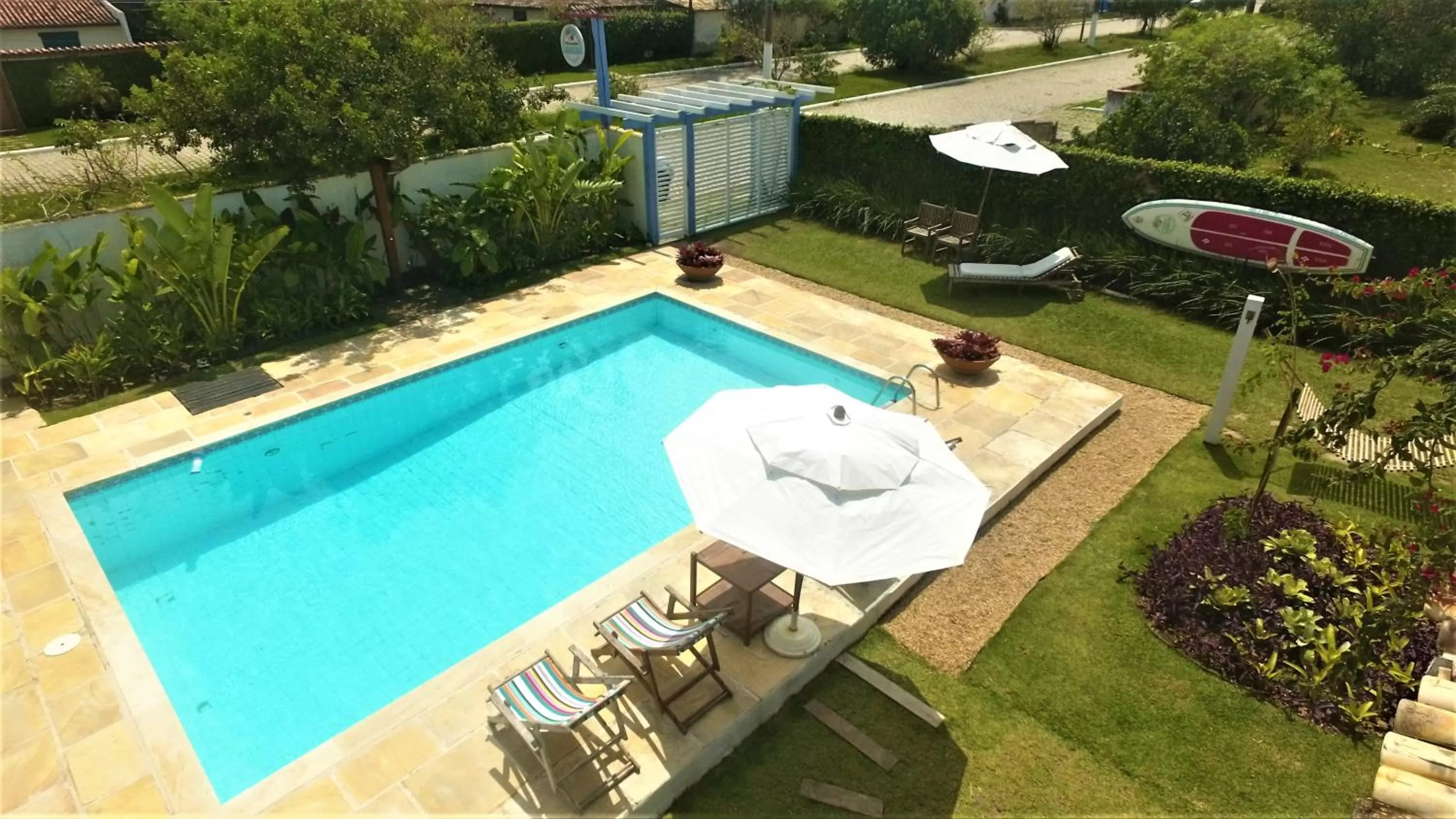 Pool View in Pousada Manaaki