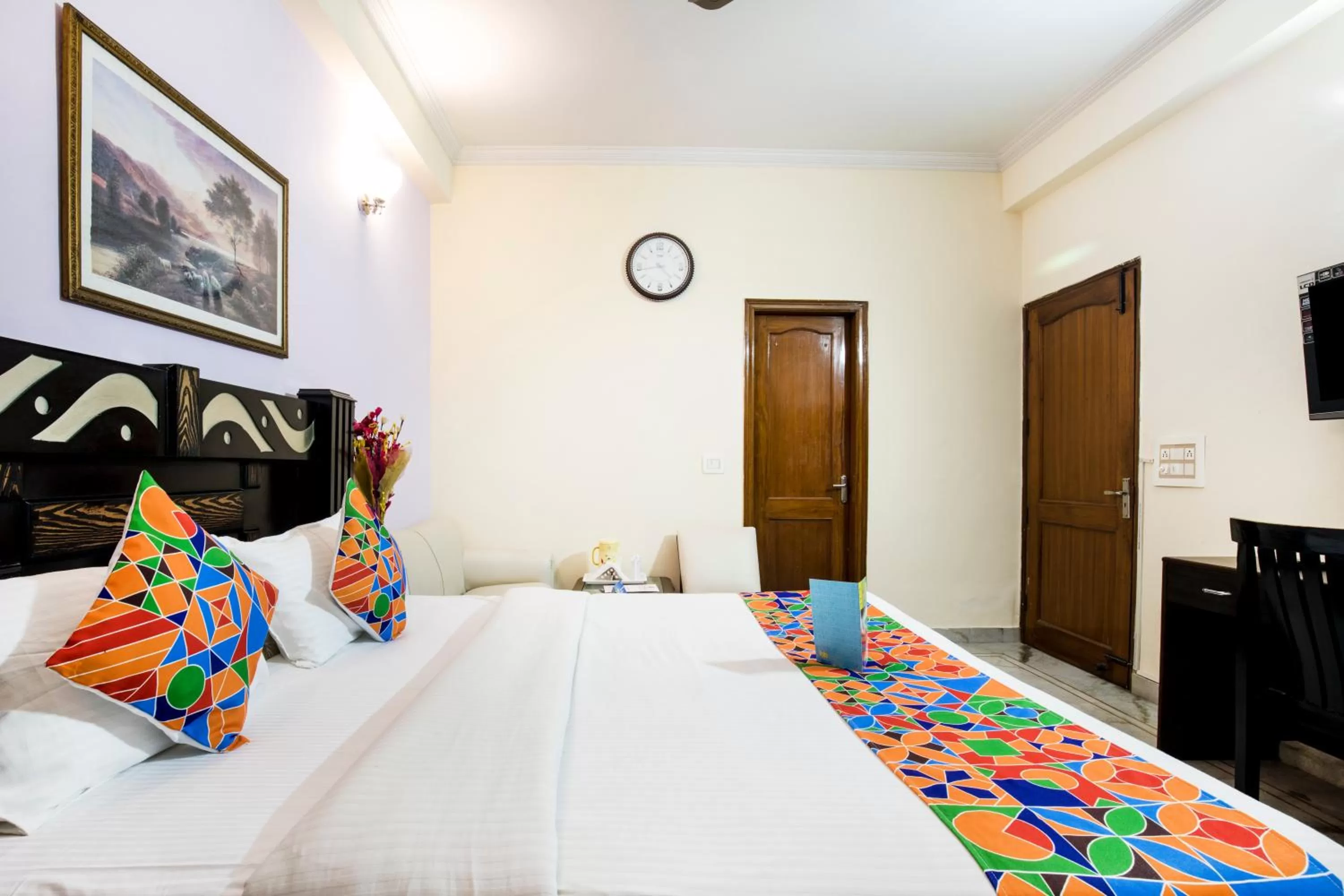 TV and multimedia, Bed in FabExpress IVY Inn Sector 35