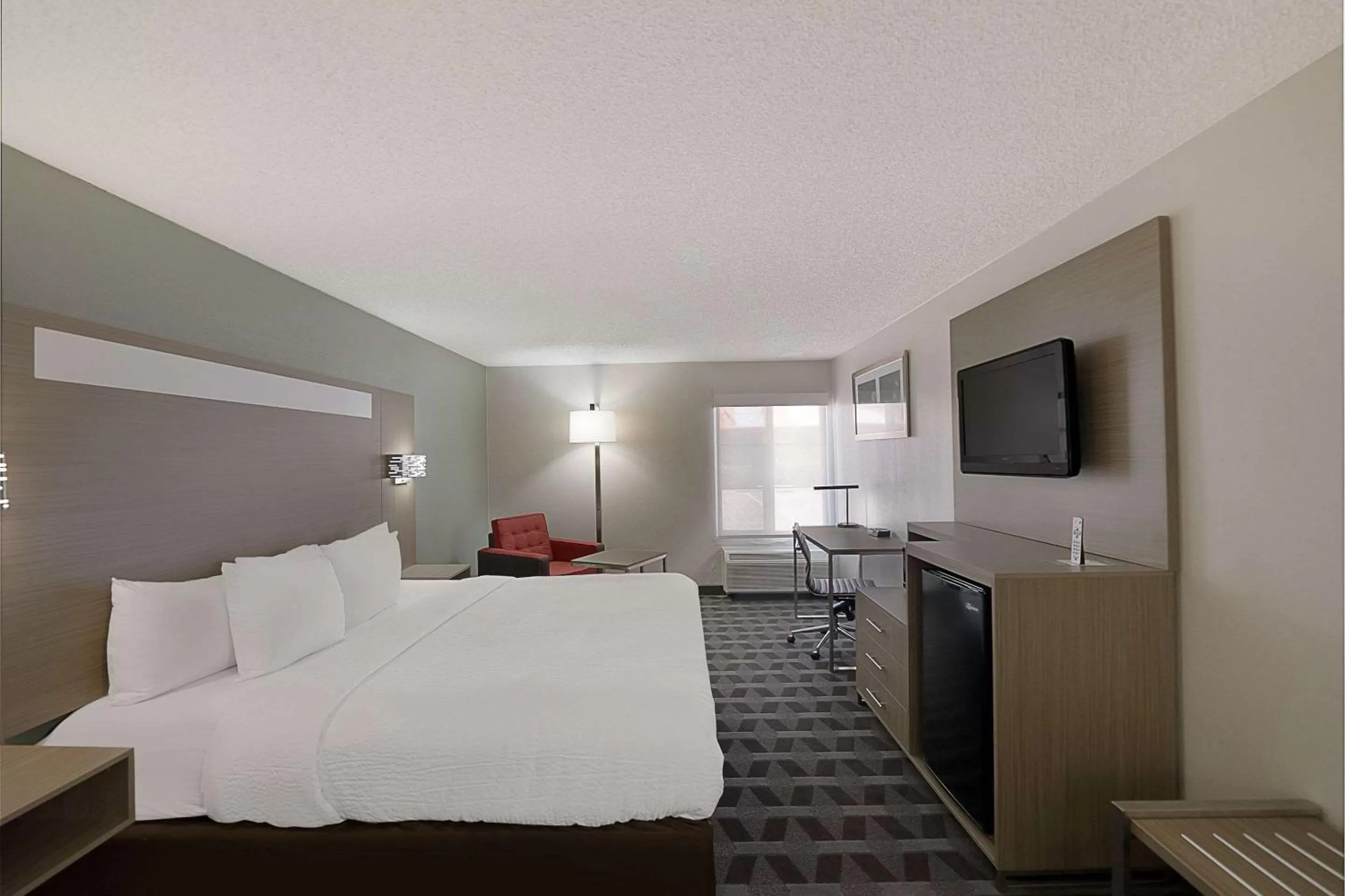 Bedroom, Bed in Quality Inn & Suites Irving DFW Airport South