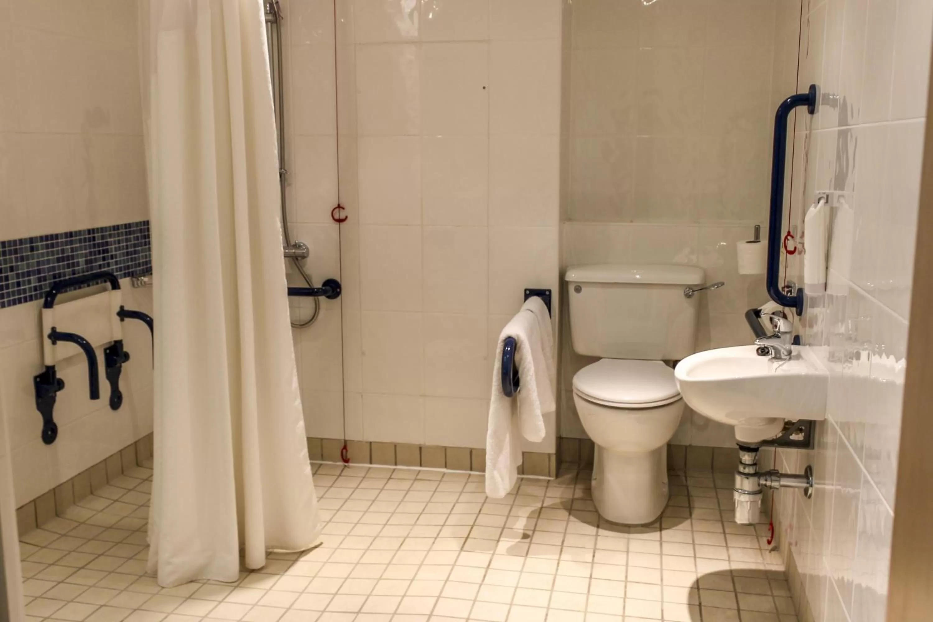 Bathroom in Holiday Inn Express Doncaster by IHG