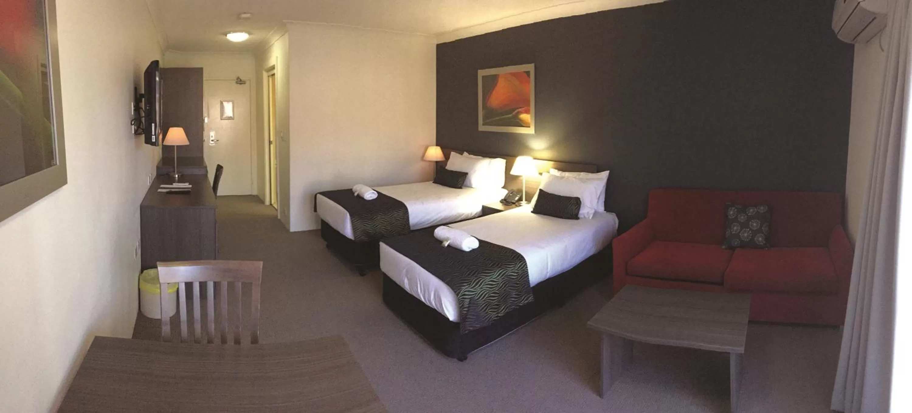 Photo of the whole room, Bed in Hunts Hotel Liverpool